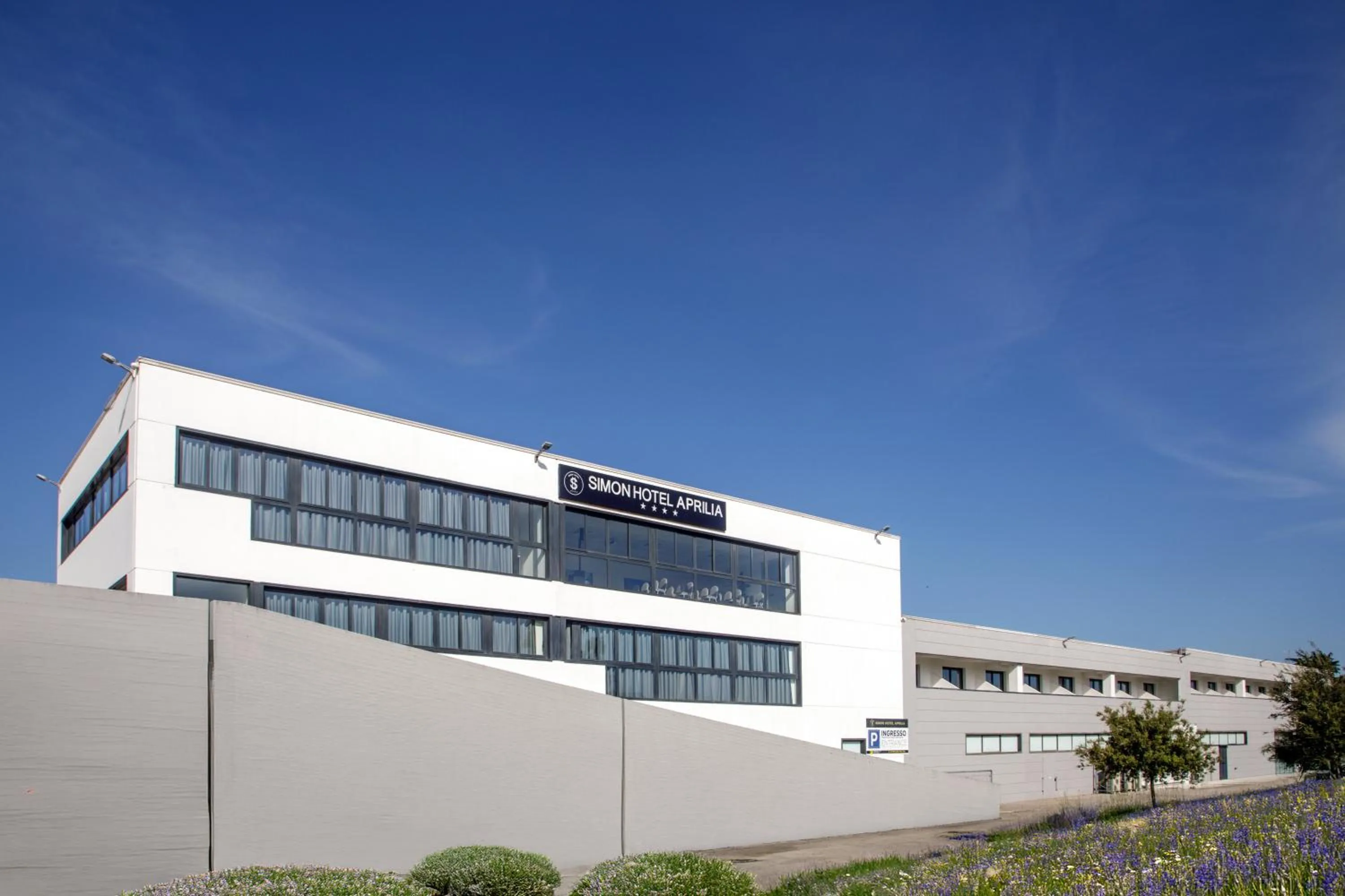 Property building in Simon Hotel Aprilia