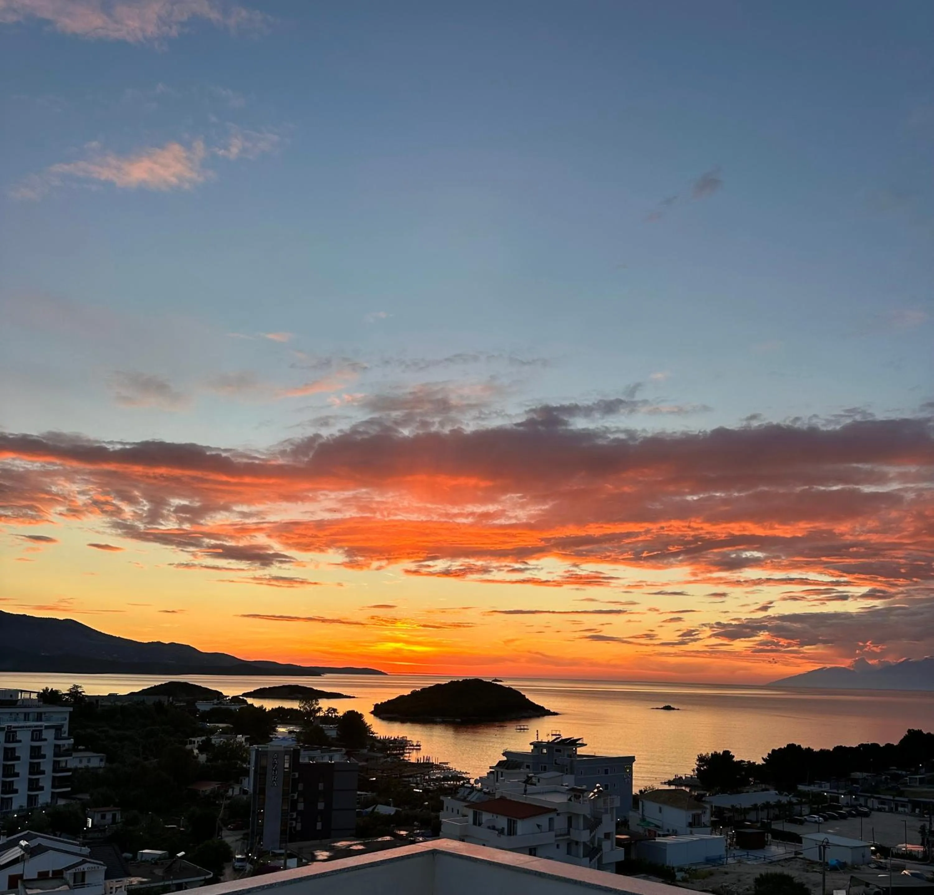 Sea view in Avenue Hotel