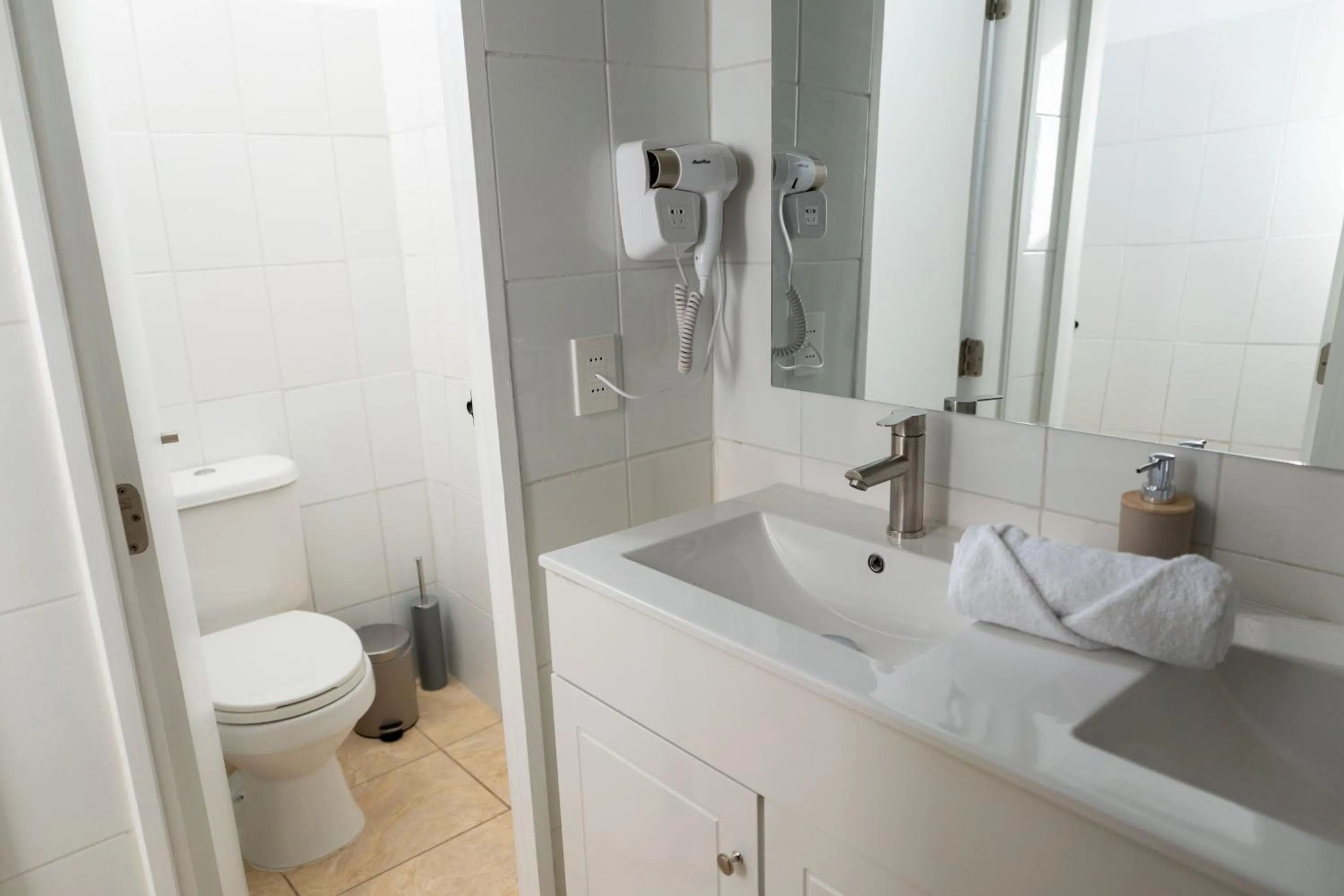 Bathroom in H Ocaranza