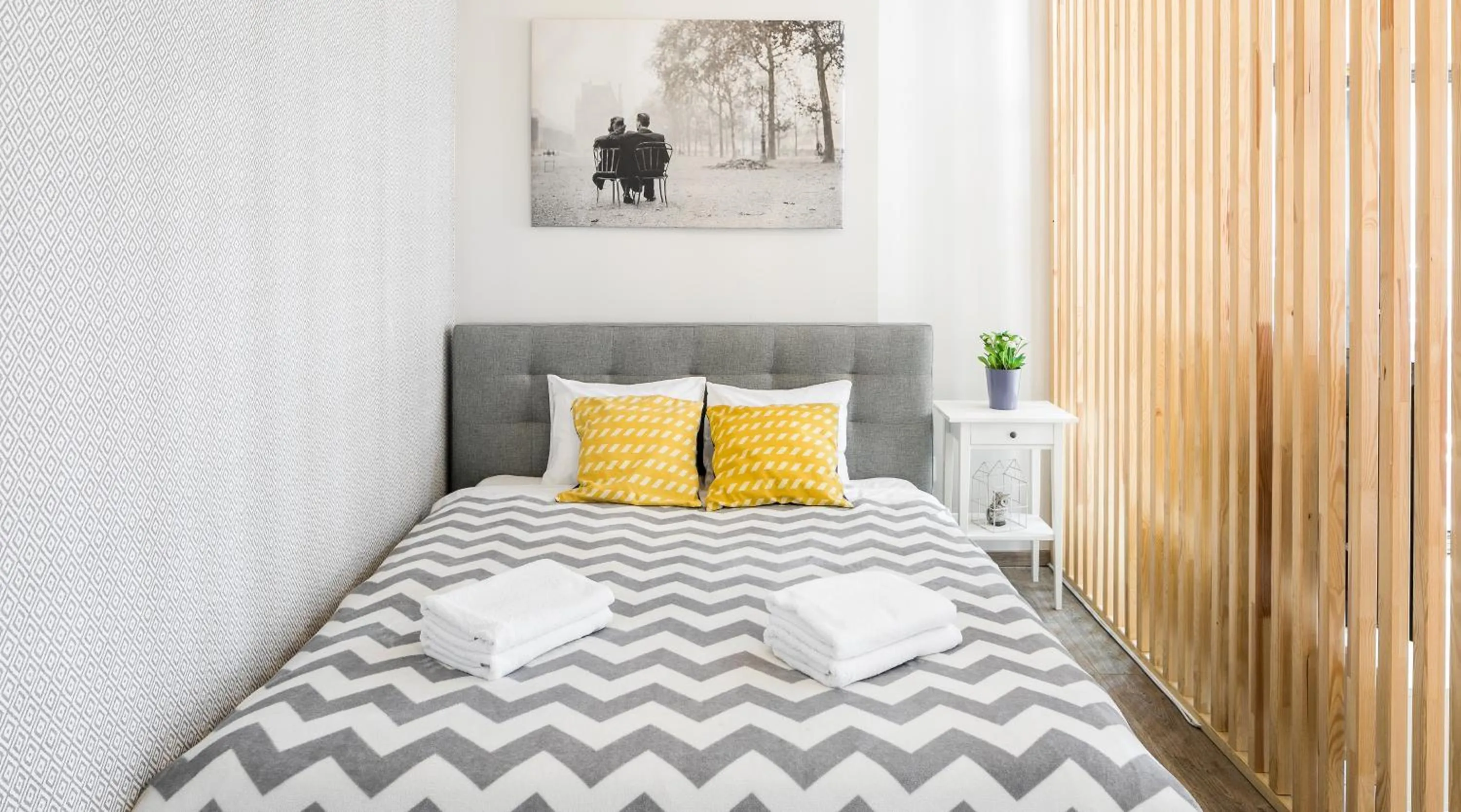 Bed in 7 Koron - Exclusive Apartments