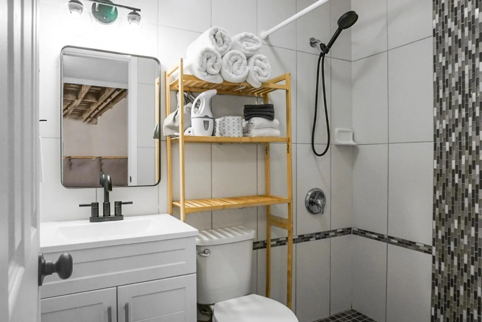 Shower in The Boardwalk Inn