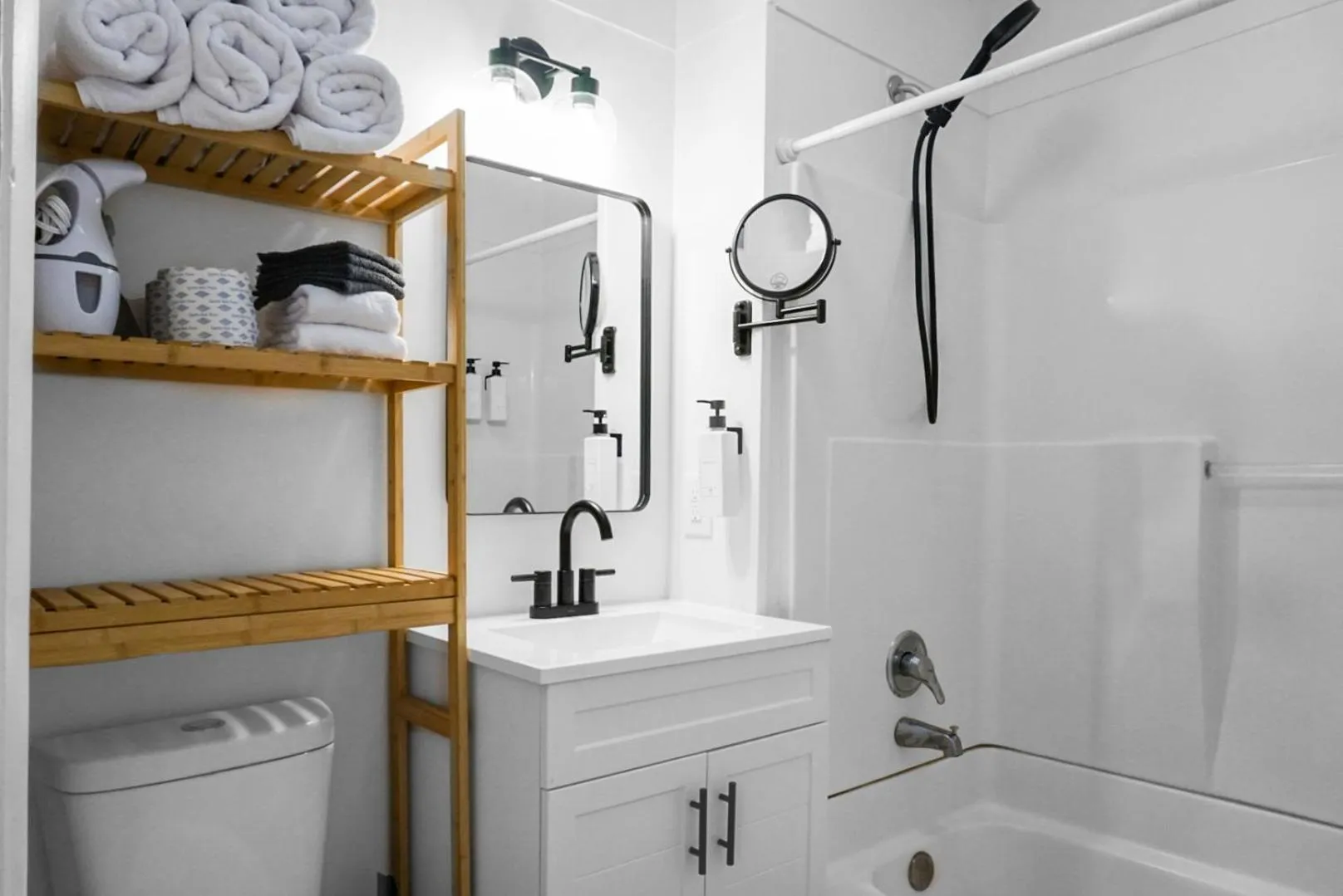 Shower in The Boardwalk Inn