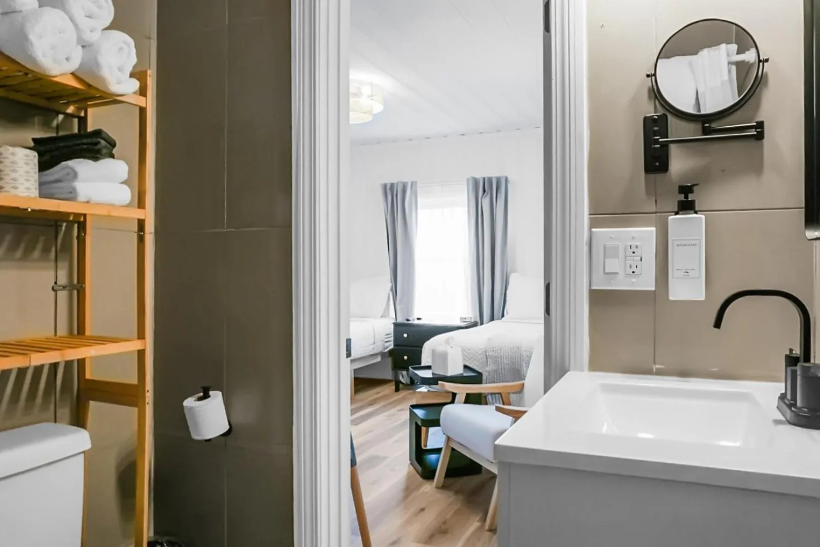 Bathroom in The Boardwalk Inn