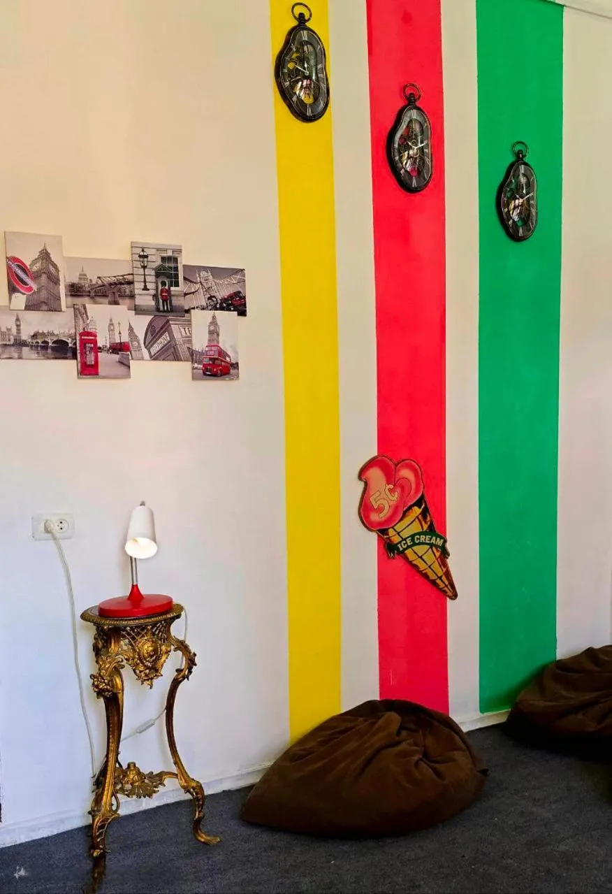 Colors Hostel