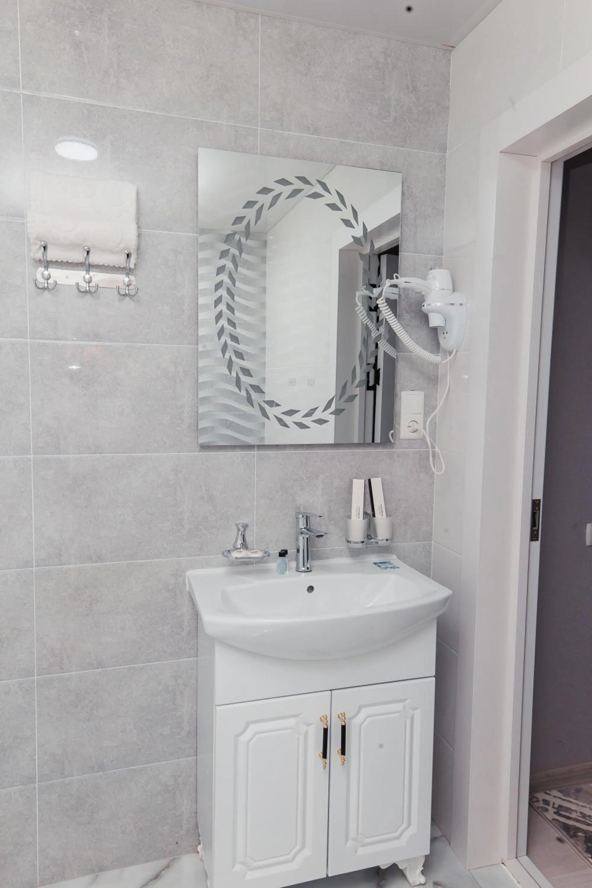 Bathroom in Polar Bear