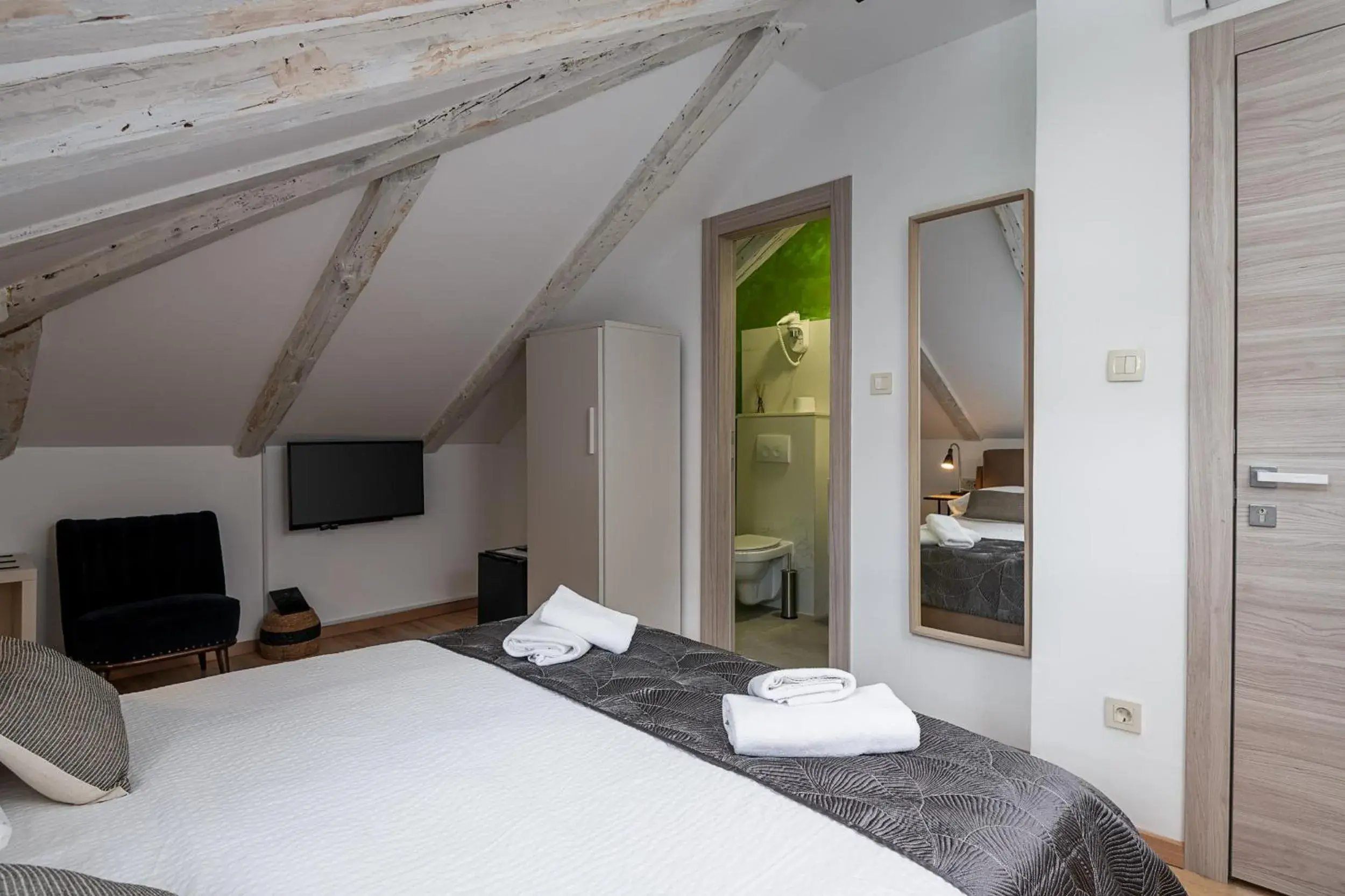 Small Double Room in Urban&Veggie rooms Small Double Room in Urban&Veggie rooms