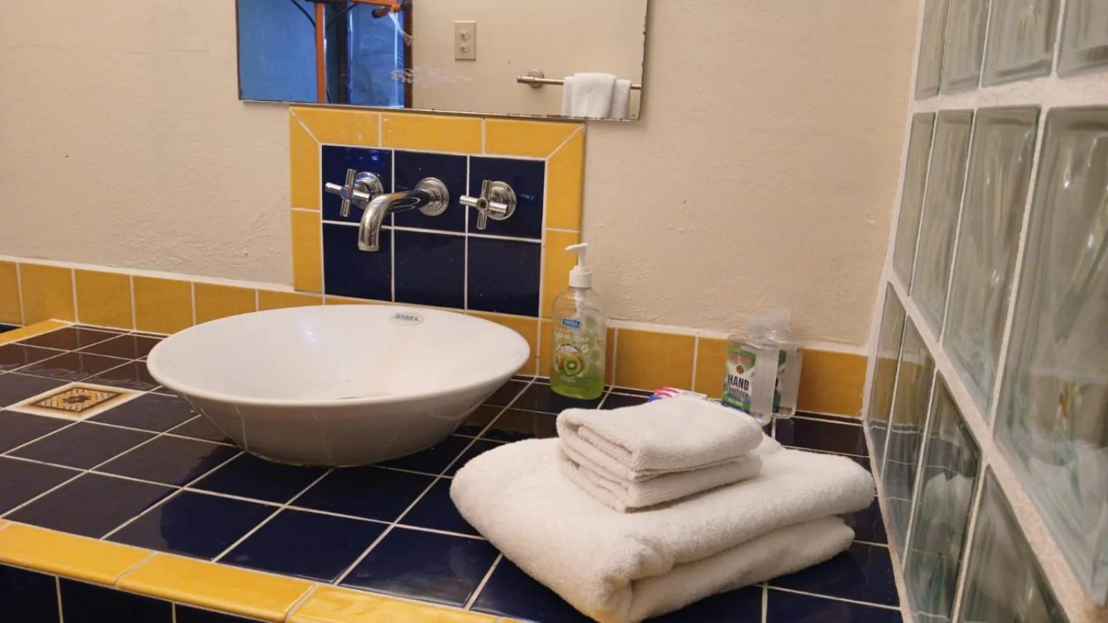 towels in Bamboleo Inn