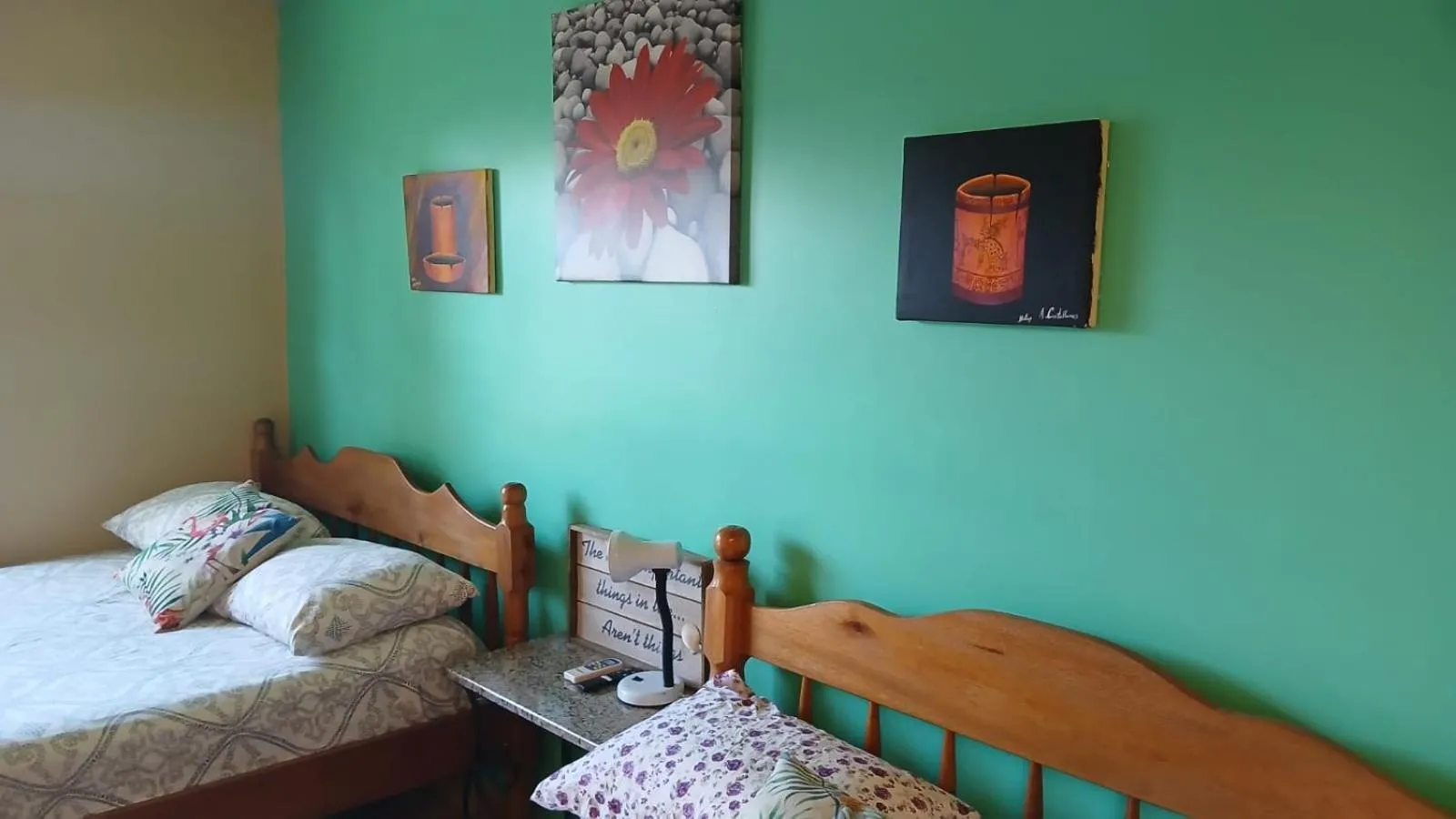 Photo of the whole room, Bed in Bamboleo Inn