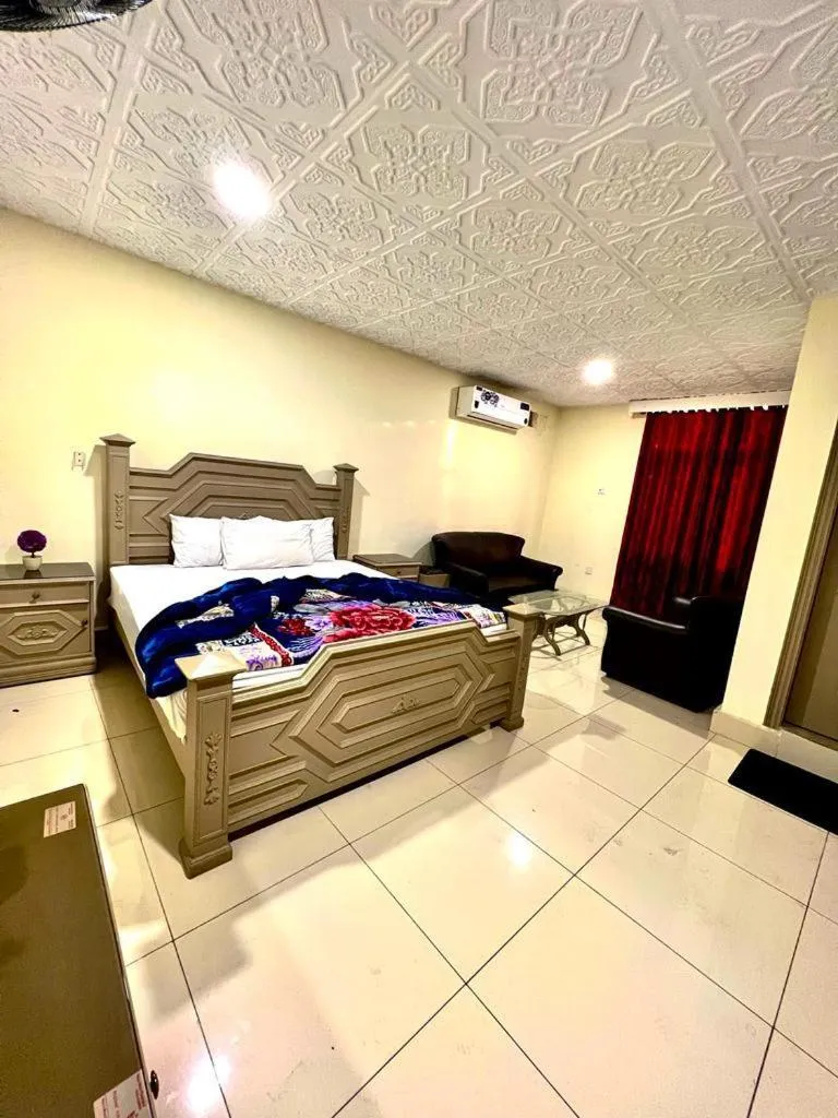 Rysons Continental Hotel