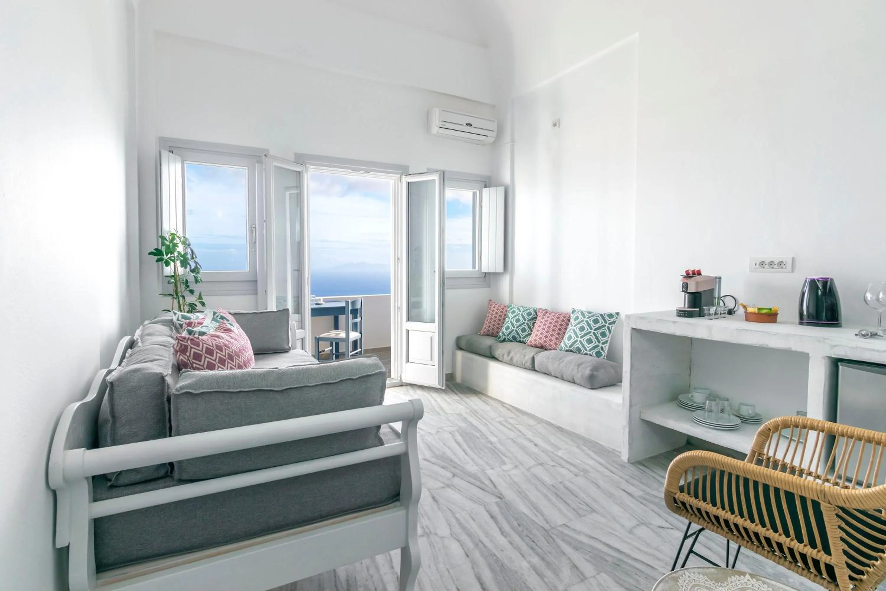 Living room in Phaos Santorini Suites