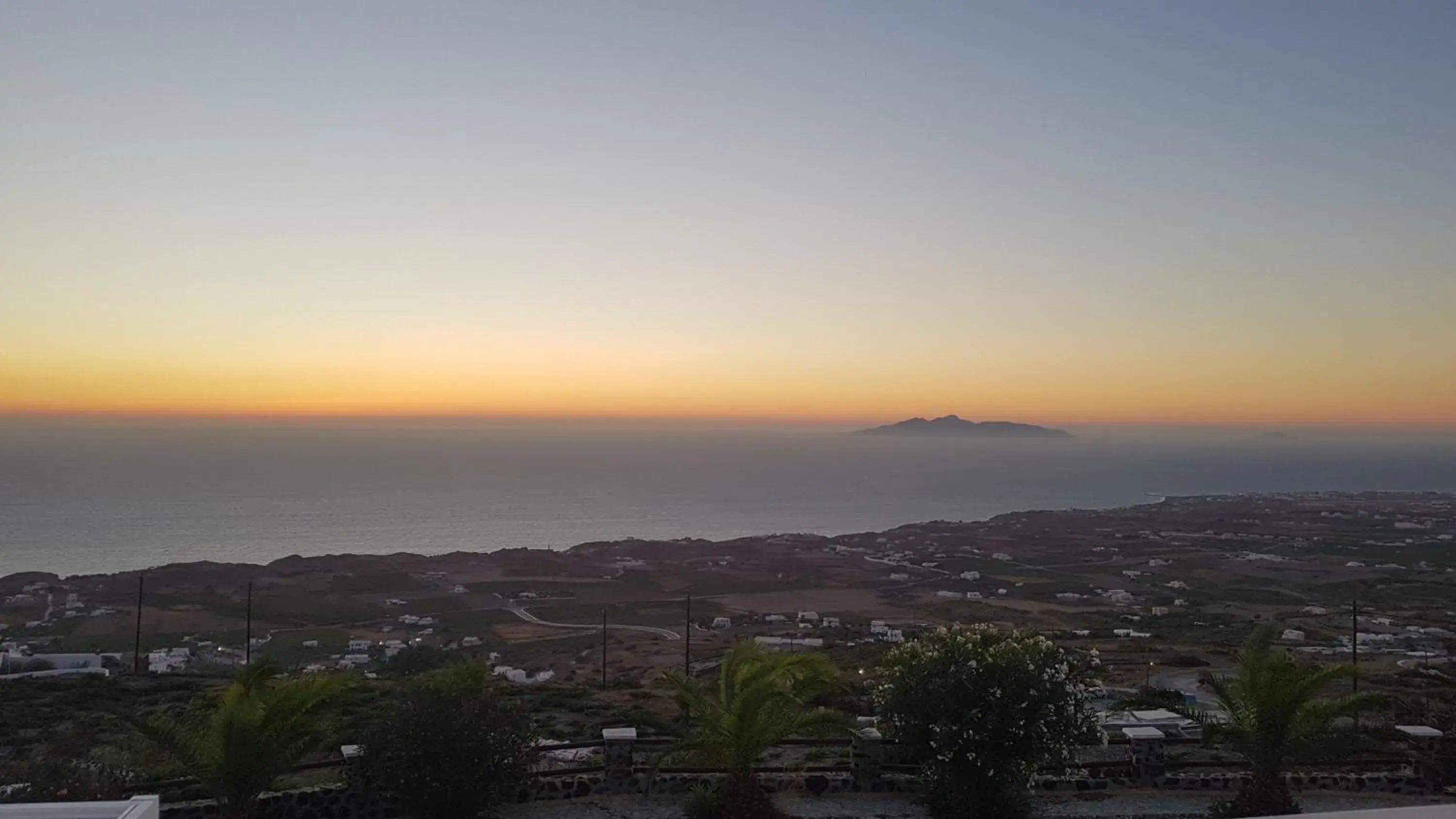 Sea view in Phaos Santorini Suites Sea view in Phaos Santorini Suites