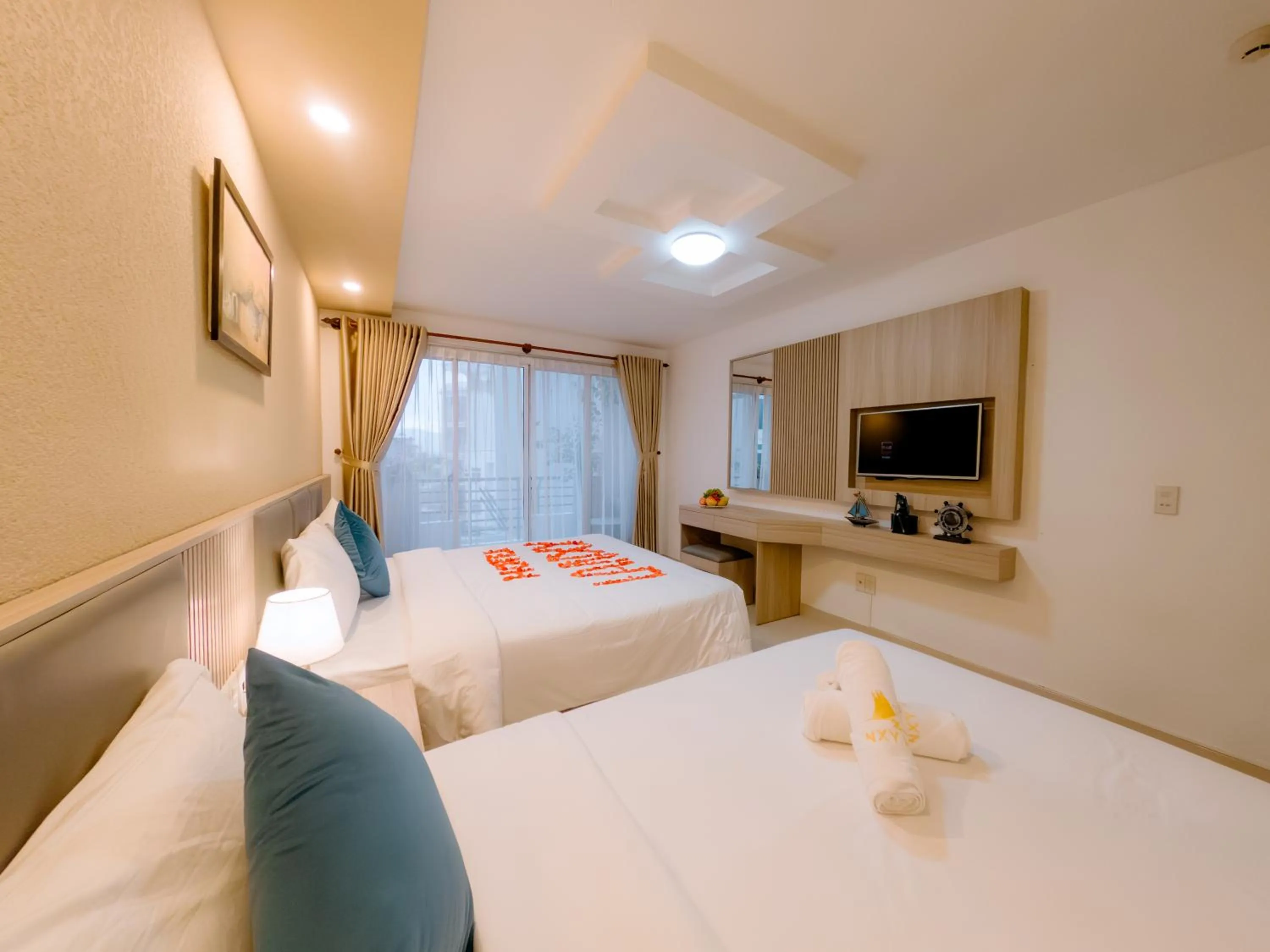 Photo of the whole room, Bed in Lanxy Hotel Nha Trang