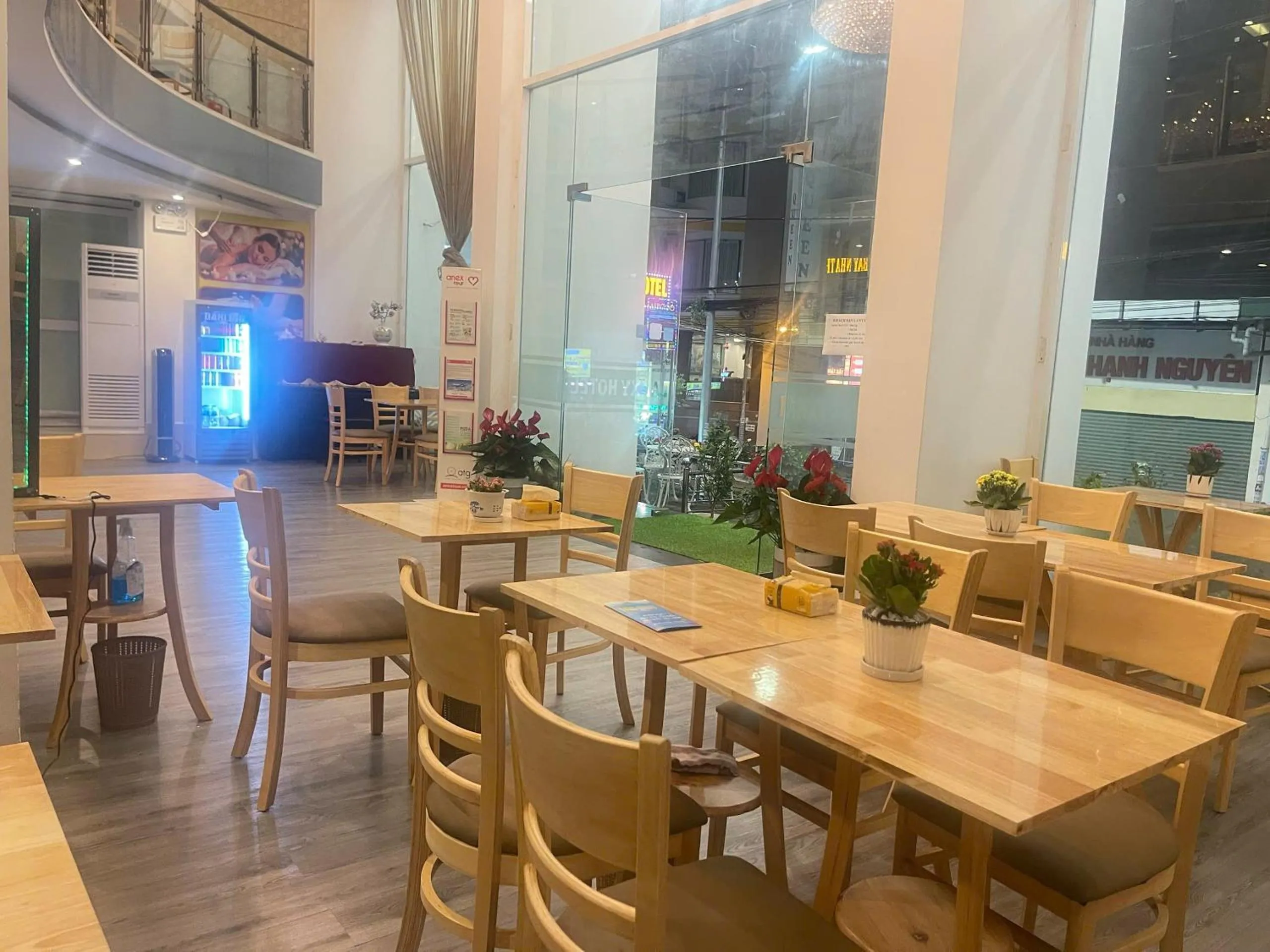 Restaurant/places to eat in Lanxy Hotel Nha Trang