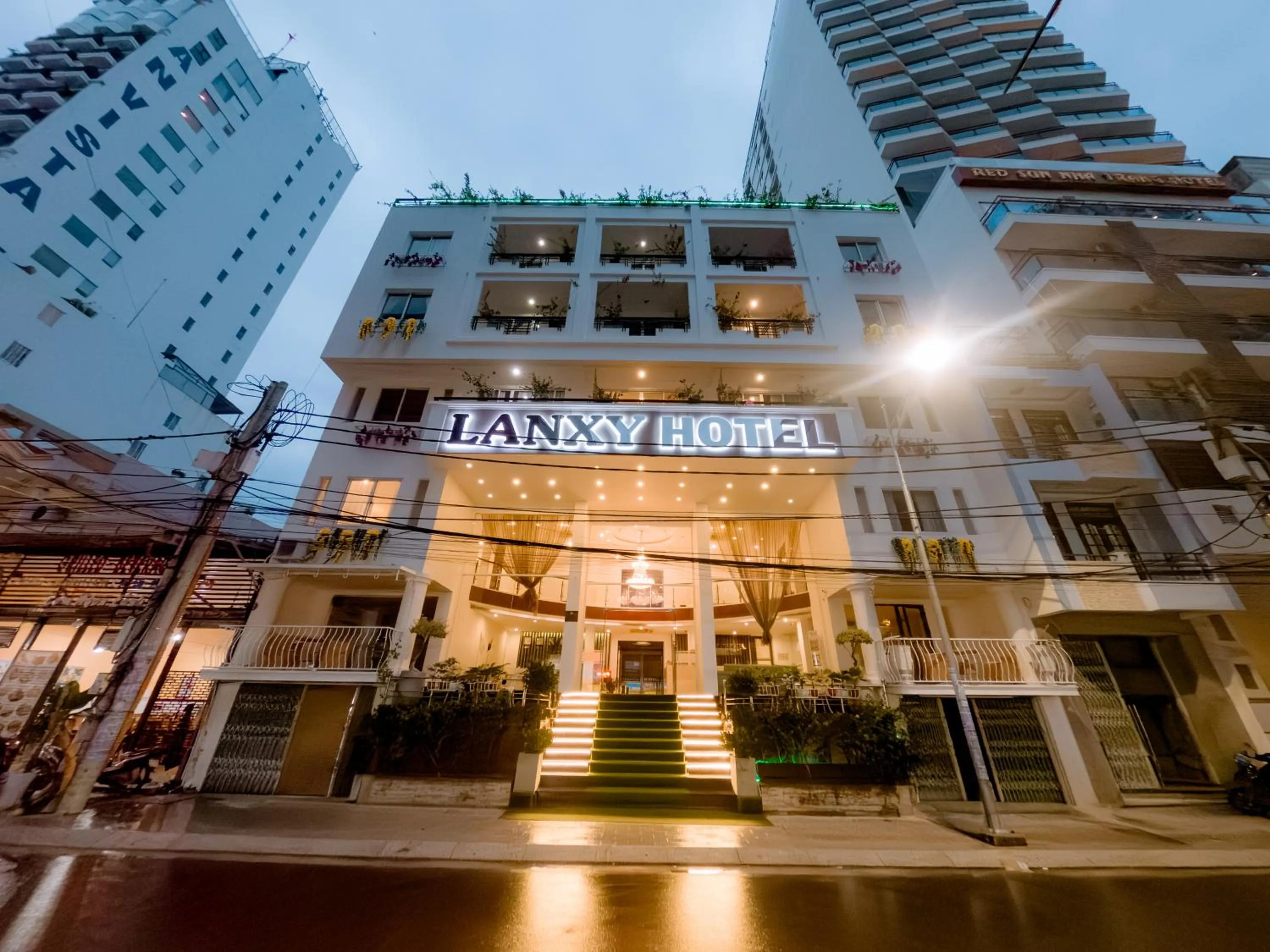 Property building in Lanxy Hotel Nha Trang