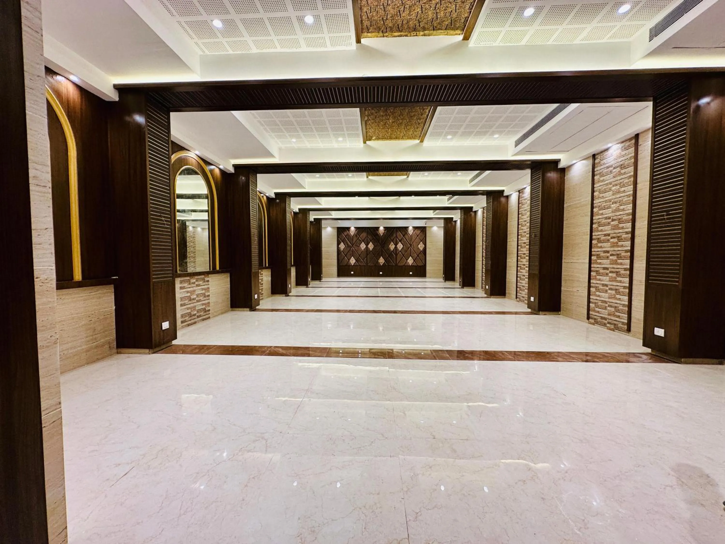 Shyanu Lords Eco Inn Airoli-Near Mindspace
