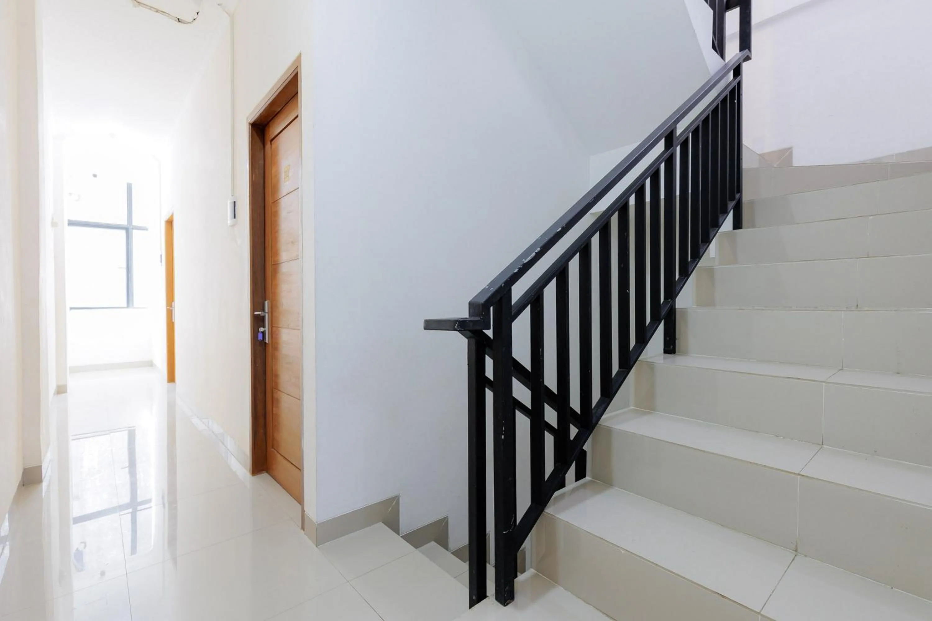 JJ House Mitra RedDoorz
