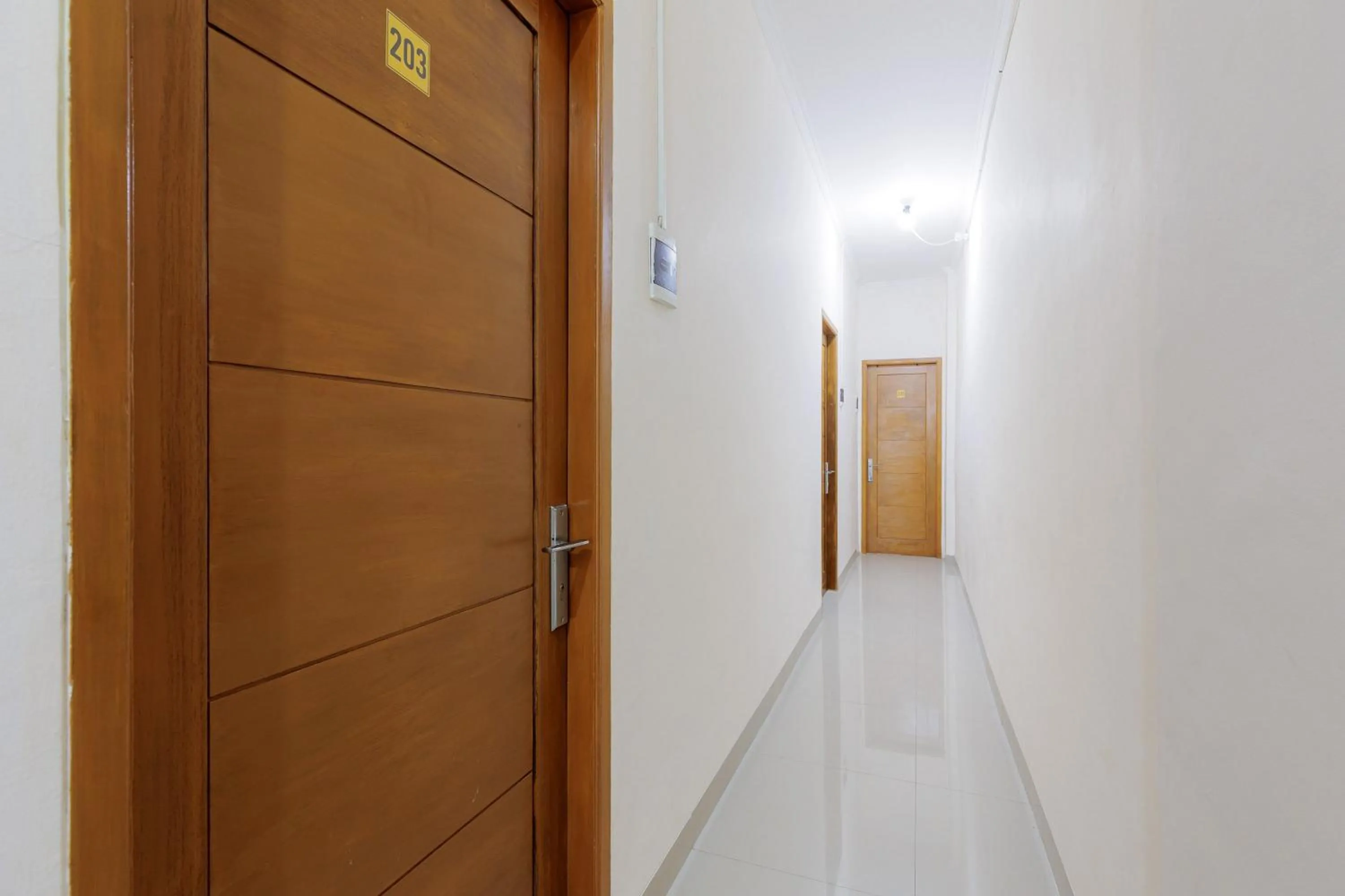 JJ House Mitra RedDoorz