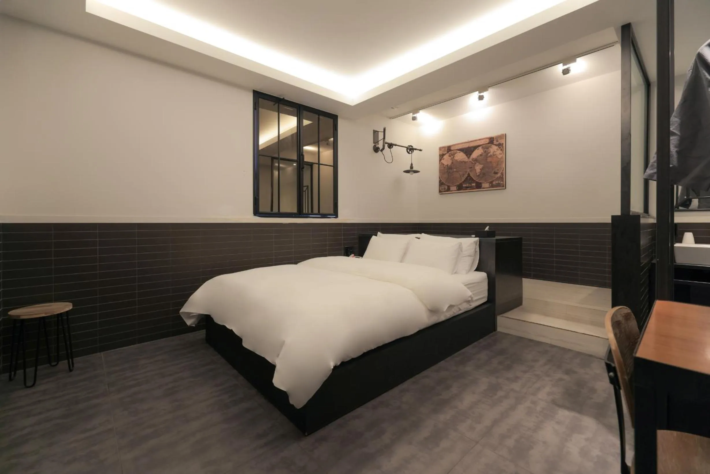 Photo of the whole room, Bed in Hotel Yaja Siheung Jeongwang