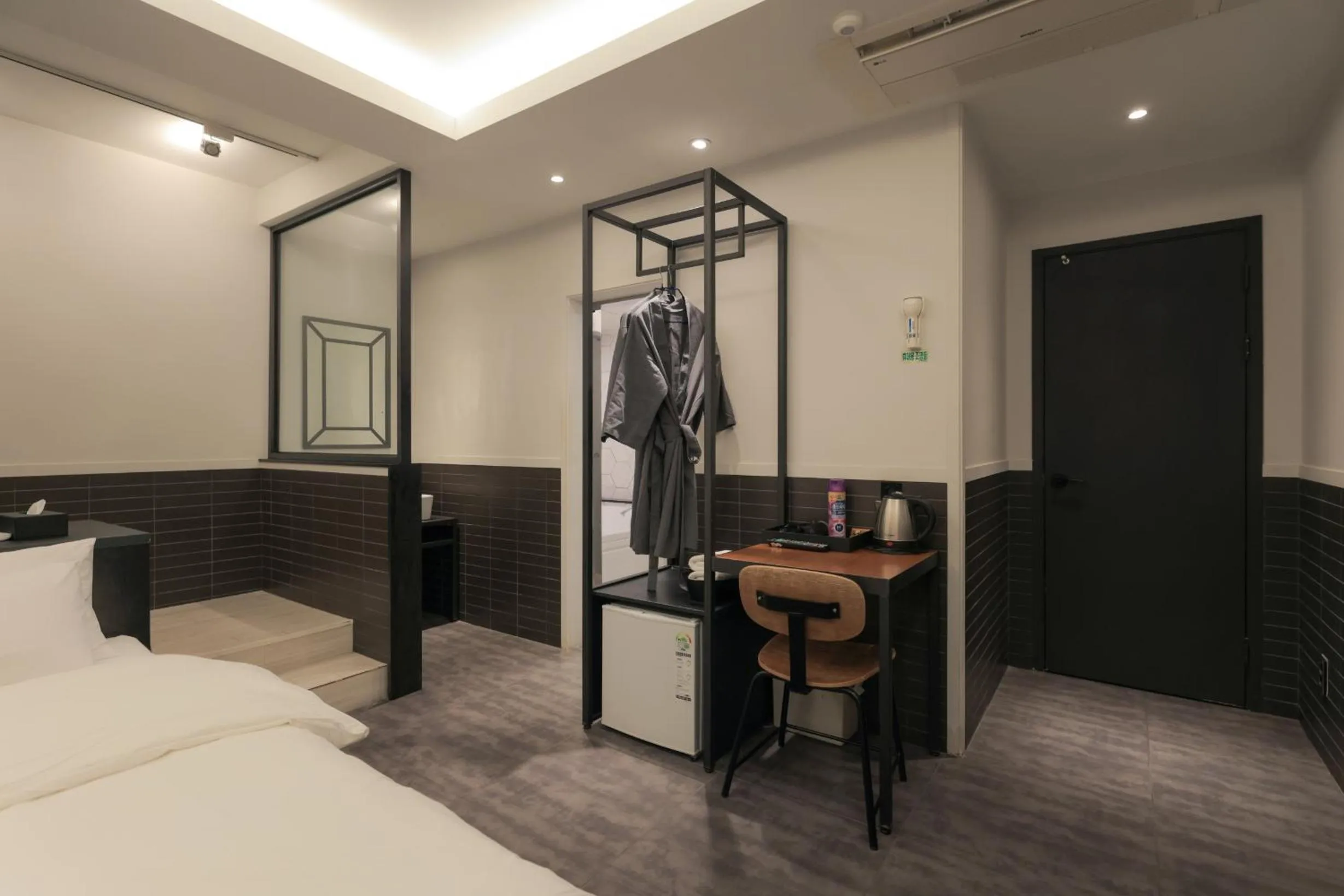 Bedroom, Bed in Hotel Yaja Siheung Jeongwang