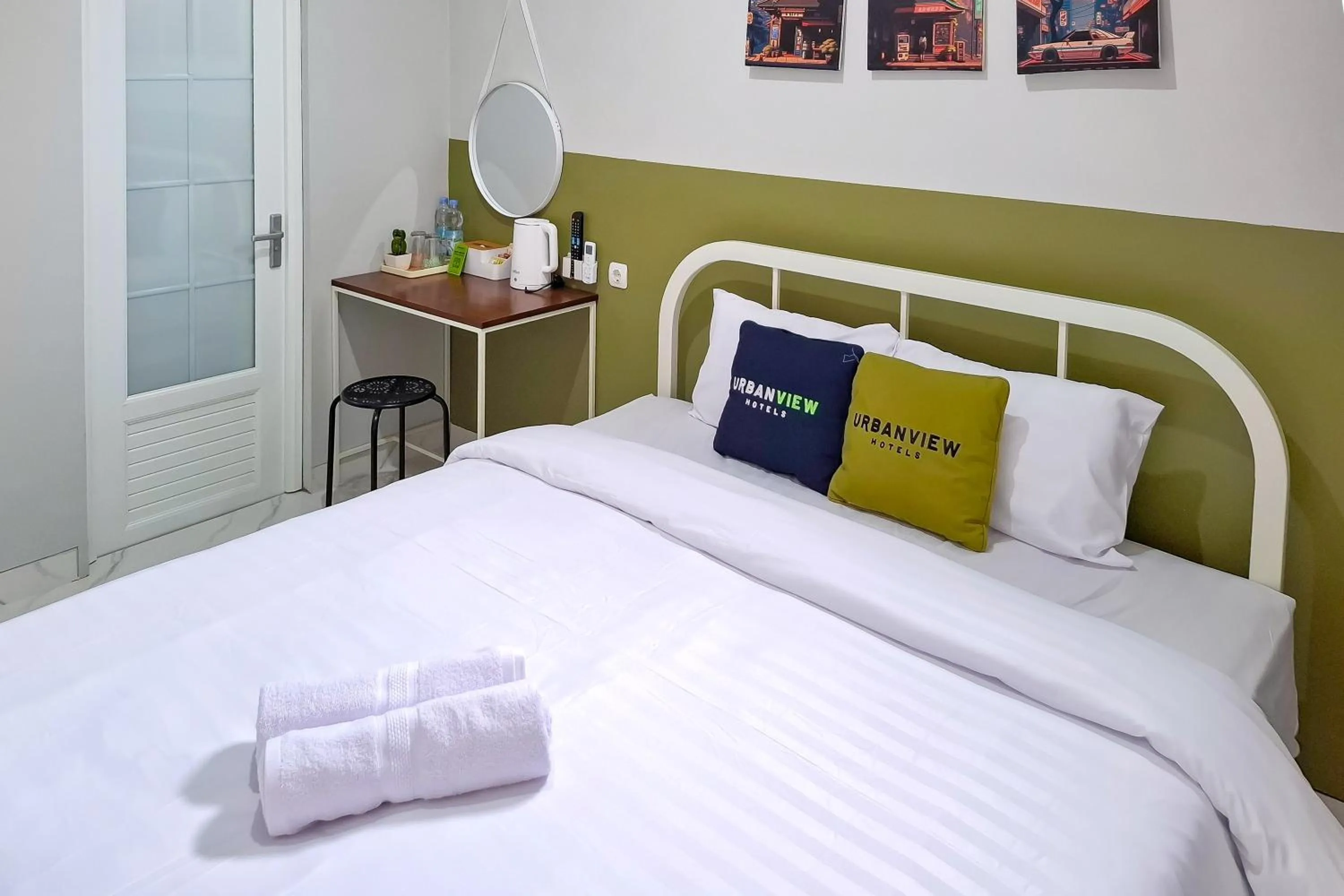 Bedroom, Bed in Urbanview Hotel Syariah Terra House Pati by RedDoorz