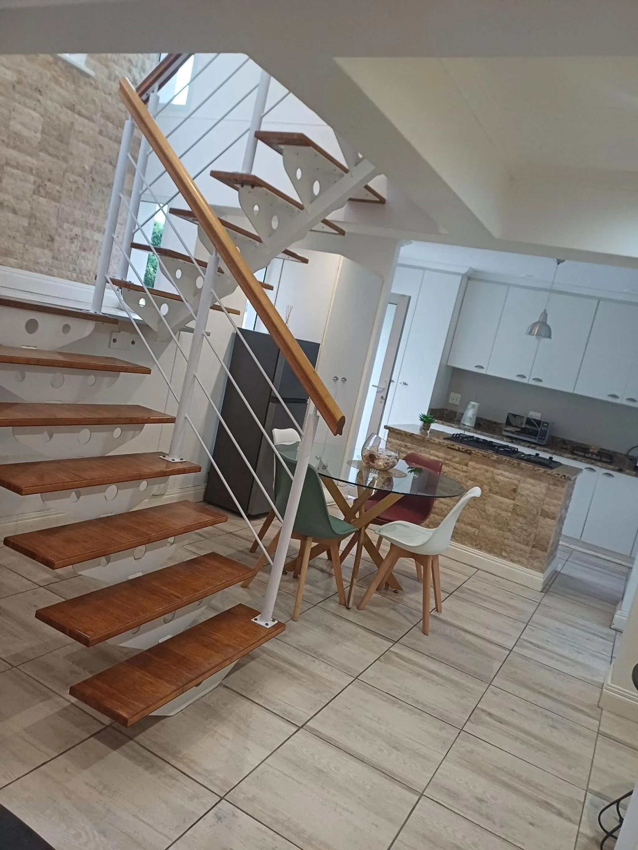 Cosy 2 bedroom apartment in a prominent area of East London Nahoon