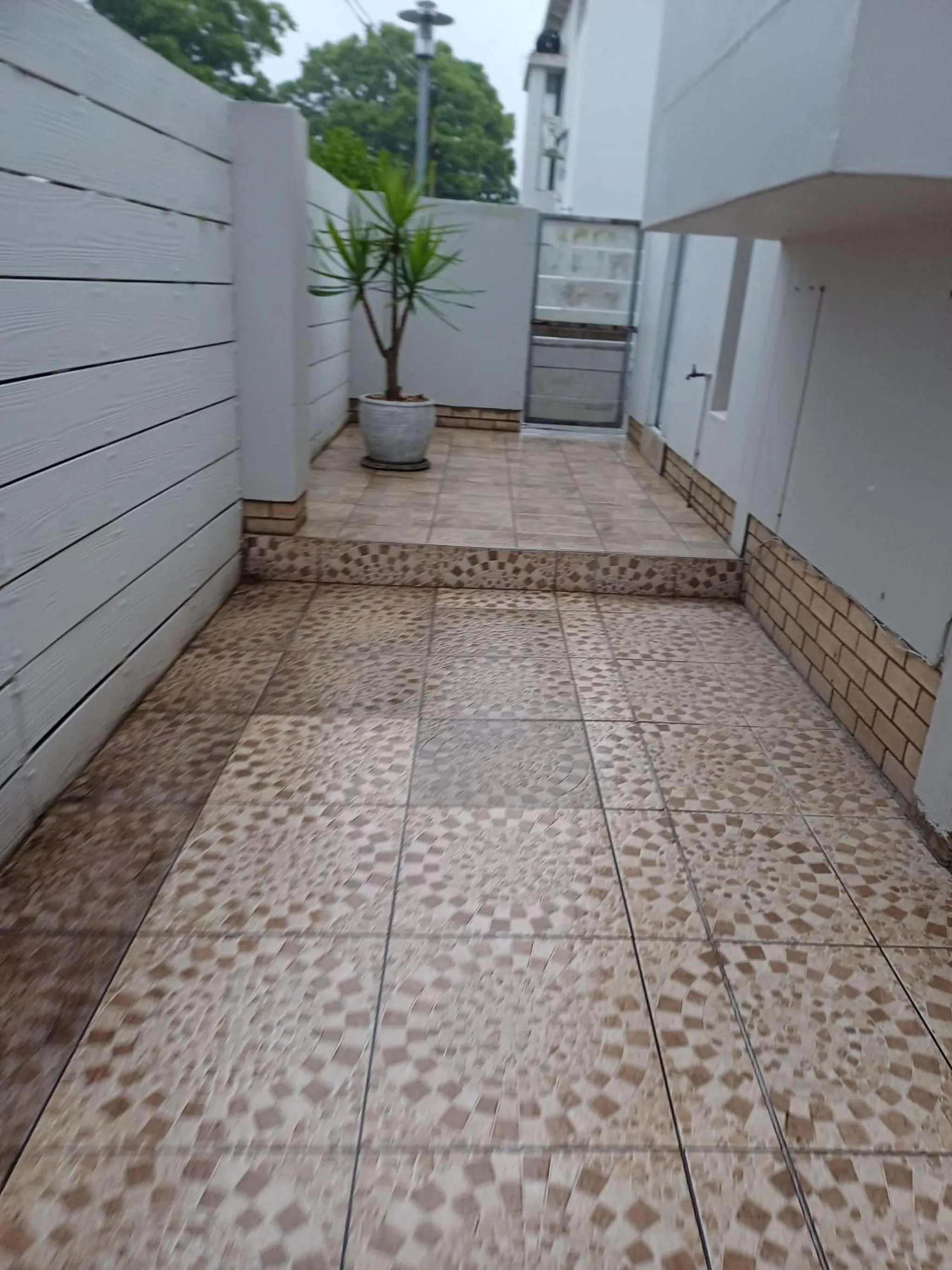 Cosy 2 bedroom apartment in a prominent area of East London Nahoon