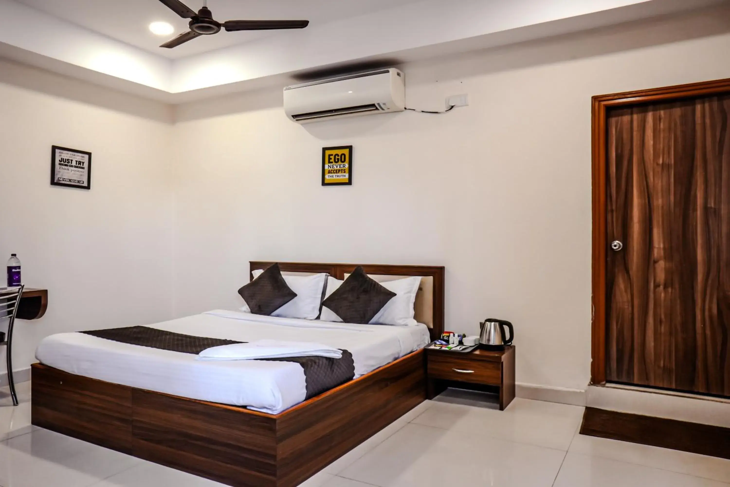 Dream Suites Hotel Dream Suites Hotel