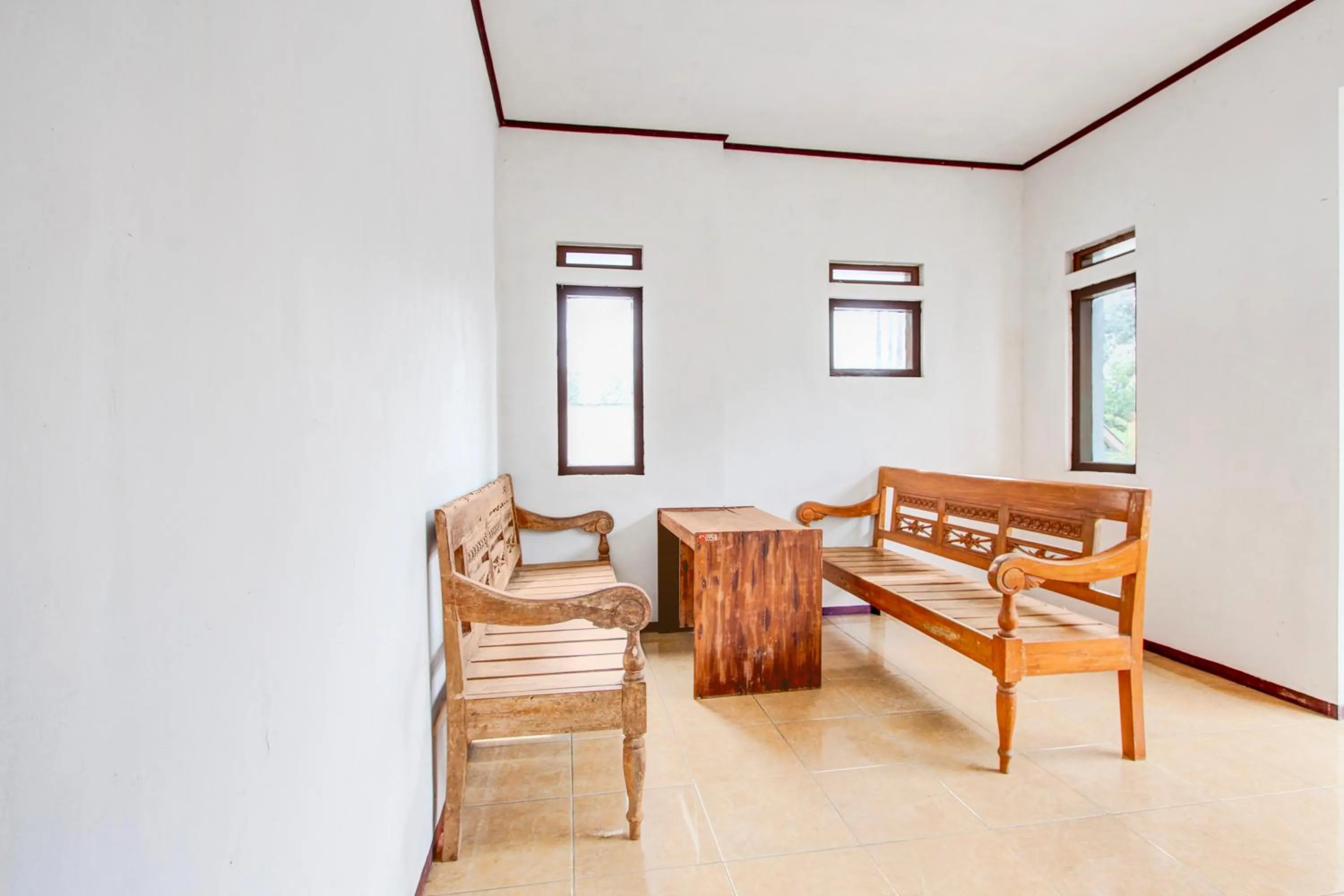 Seating area in Hotel O Purwokerto Near Alun Alun Purwokerto Formerly Guest House Rania