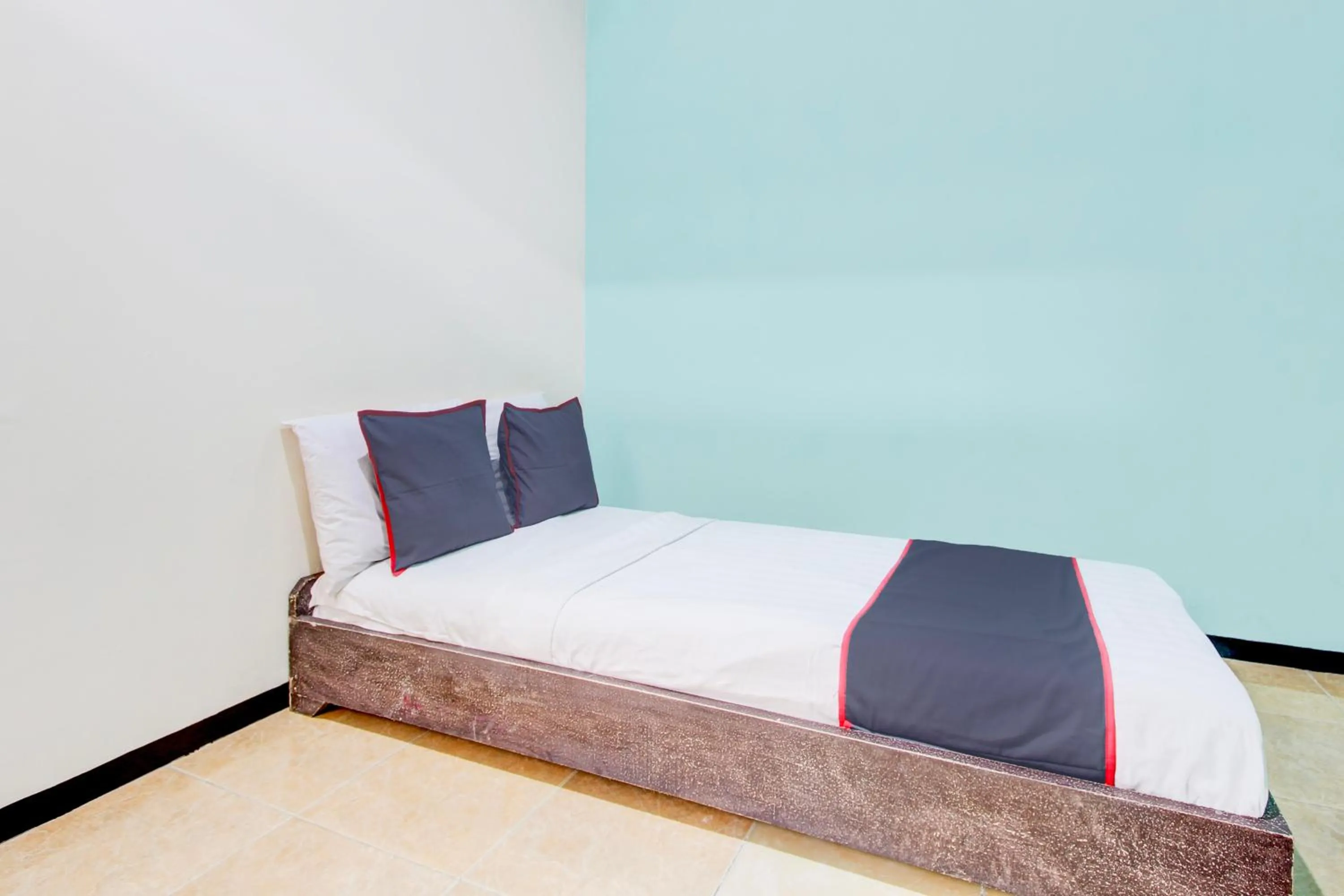 Bedroom, Bed in Hotel O Purwokerto Near Alun Alun Purwokerto Formerly Guest House Rania