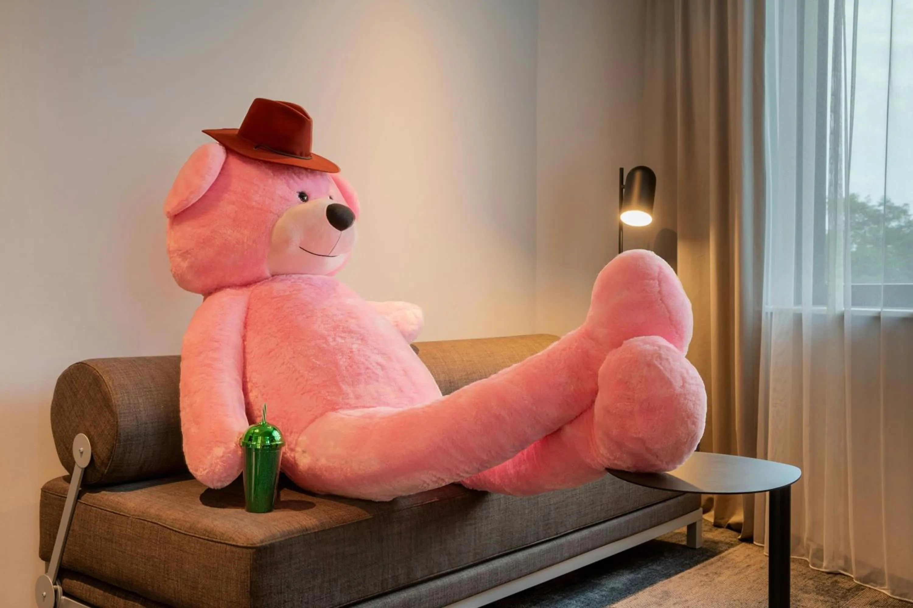 Photo of the whole room in Moxy Hamburg - Finkenwerder