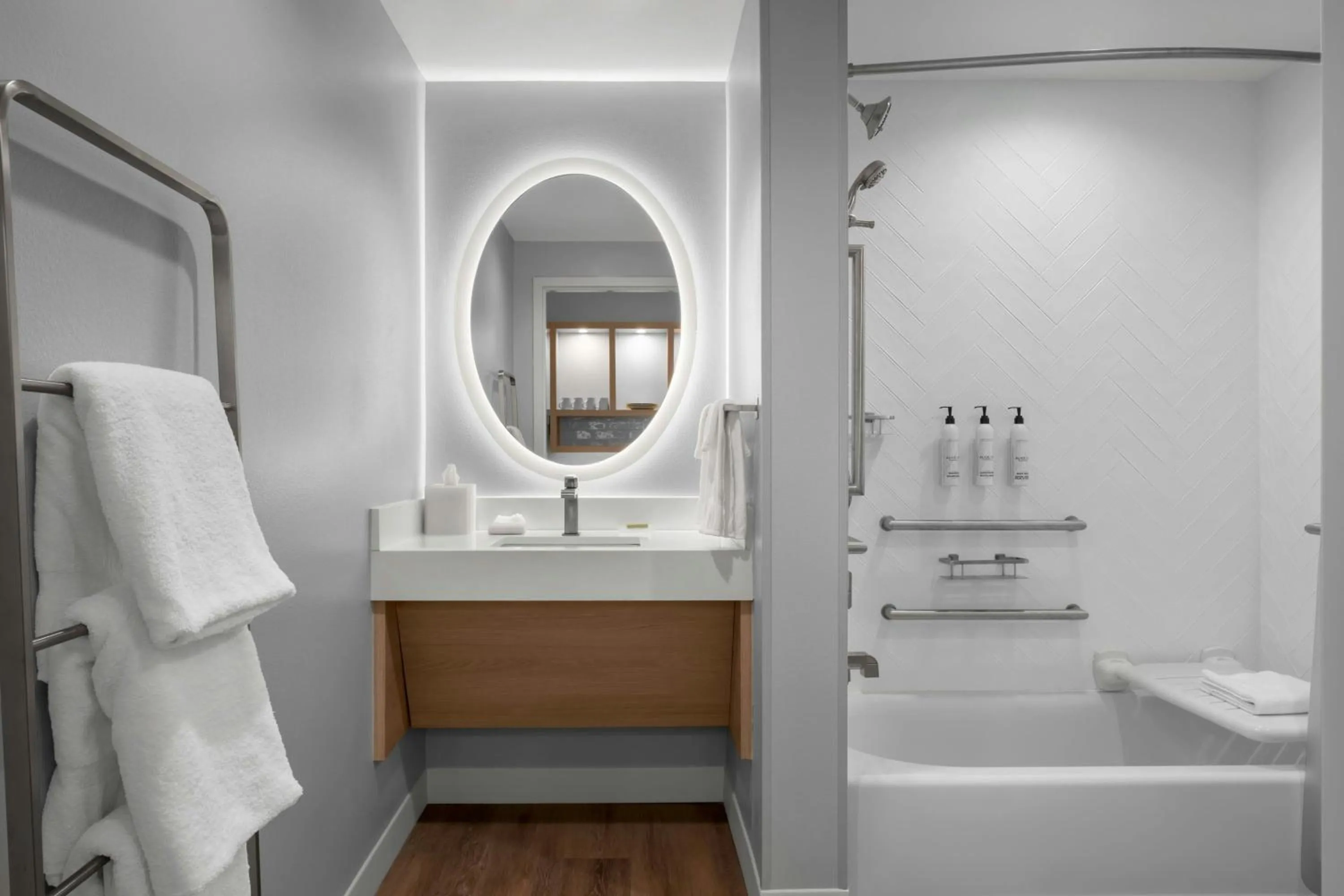 Bathroom in TownePlace Suites by Marriott Midwest City