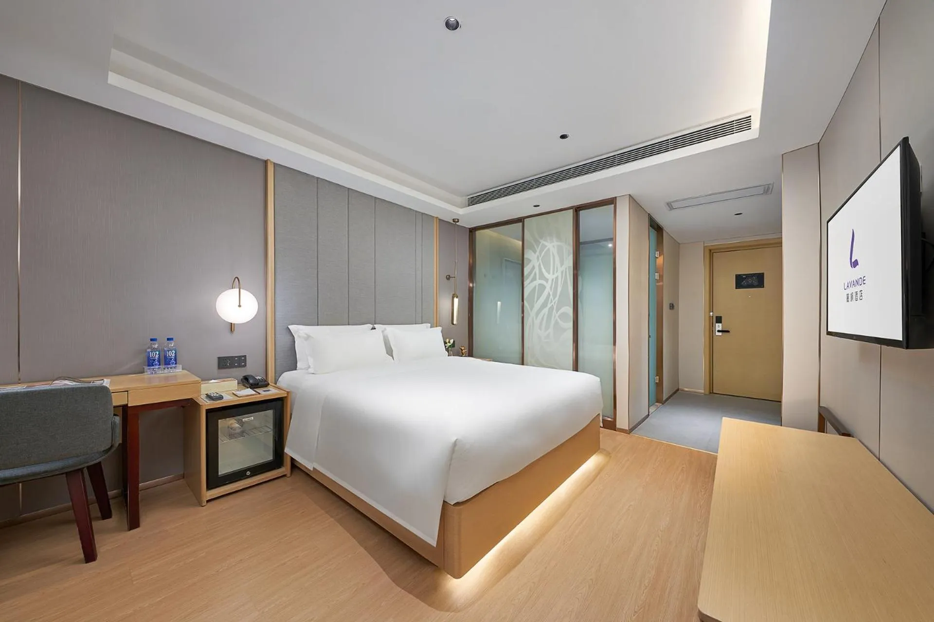 Bed in Lavande Hotel Guangzhou Beijing Road Pedestrian Street Haizhu Square Metro Station Branch - Free Deliver Service to Canton Fair Complex During Canton Fair Period