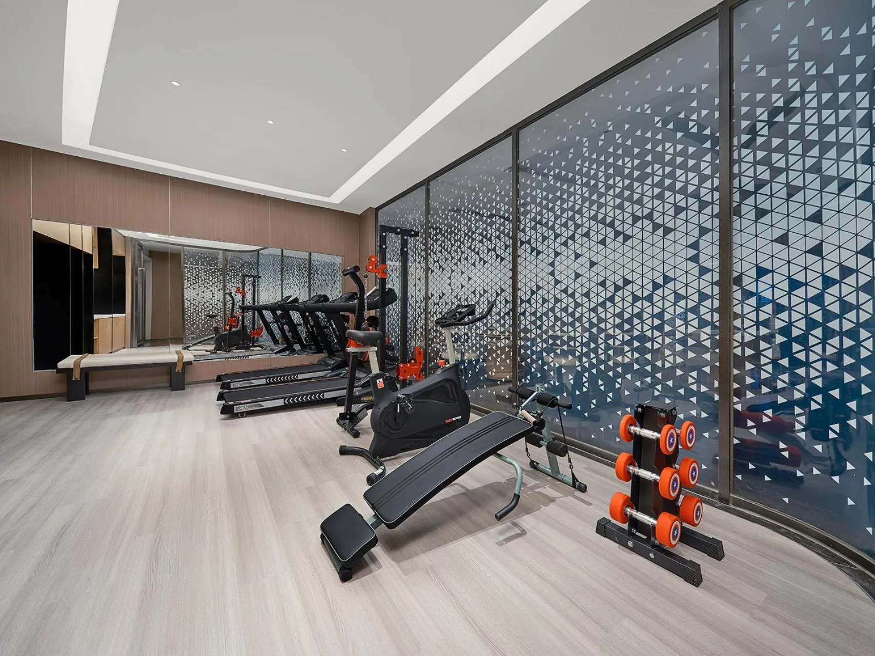 Fitness centre/facilities in Lavande Hotel Guangzhou Beijing Road Pedestrian Street Haizhu Square Metro Station Branch - Free Deliver Service to Canton Fair Complex During Canton Fair Period