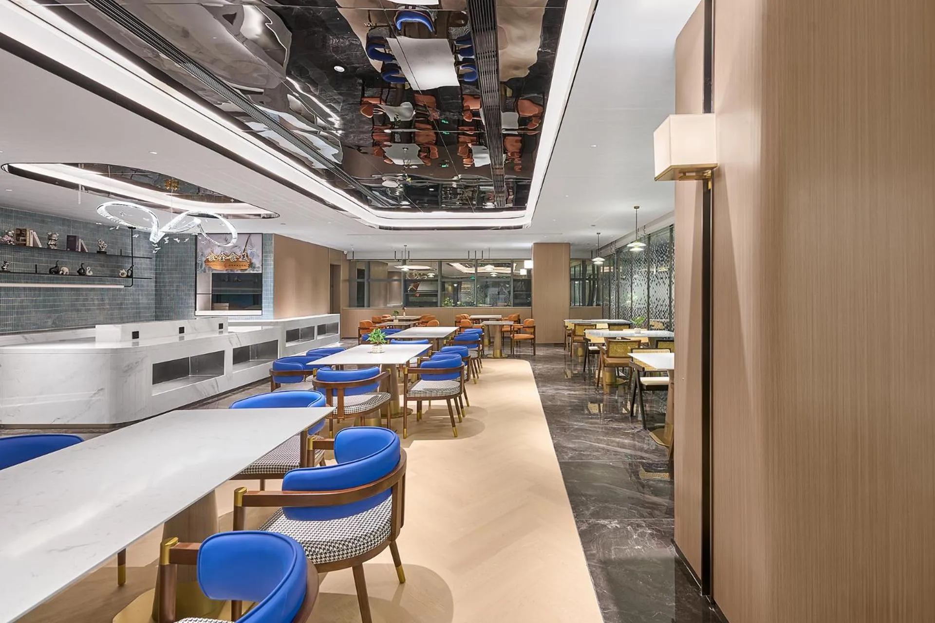 Restaurant/places to eat in Lavande Hotel Guangzhou Beijing Road Pedestrian Street Haizhu Square Metro Station Branch - Free Deliver Service to Canton Fair Complex During Canton Fair Period