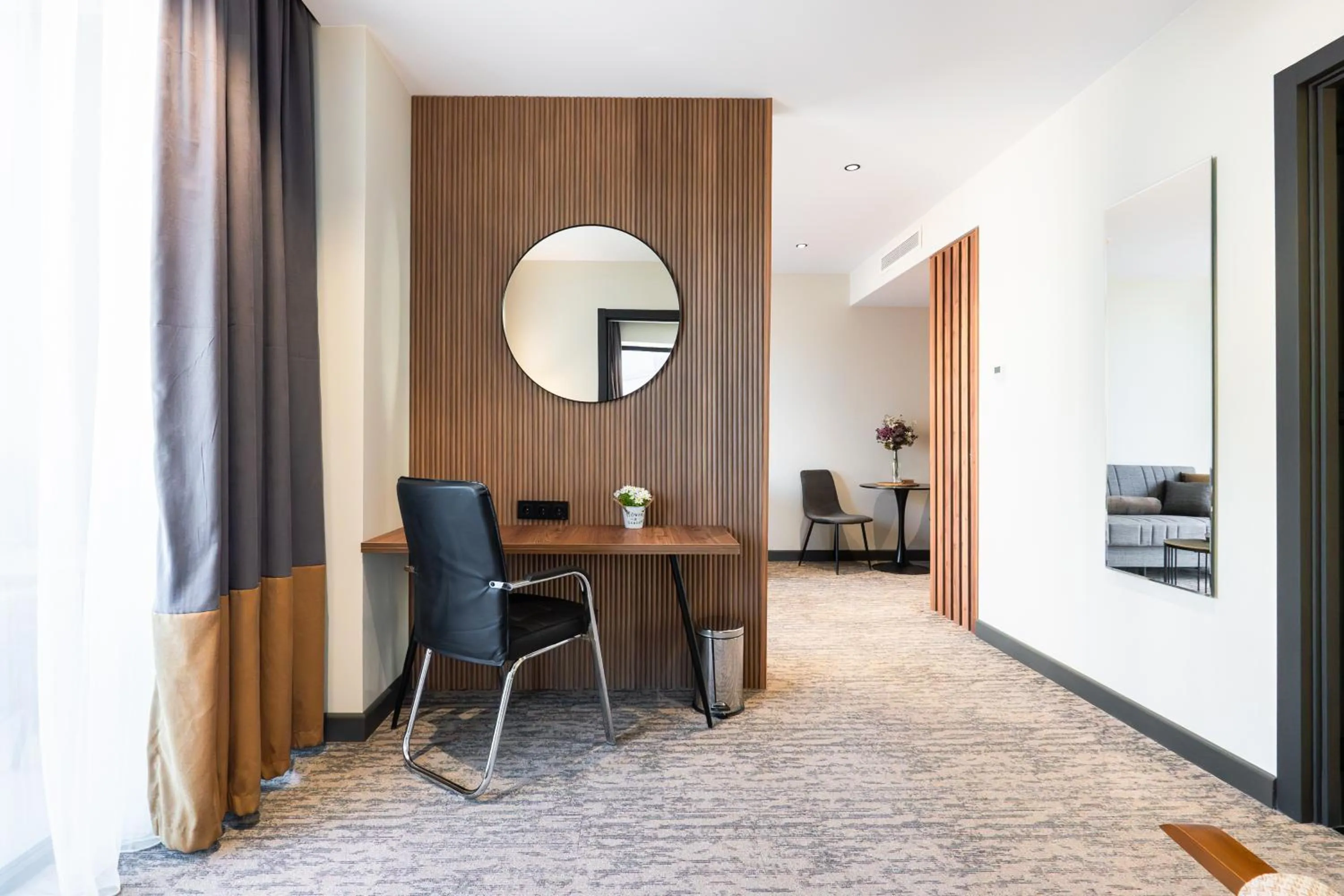 NOVA LUXE Hotel & Residences
