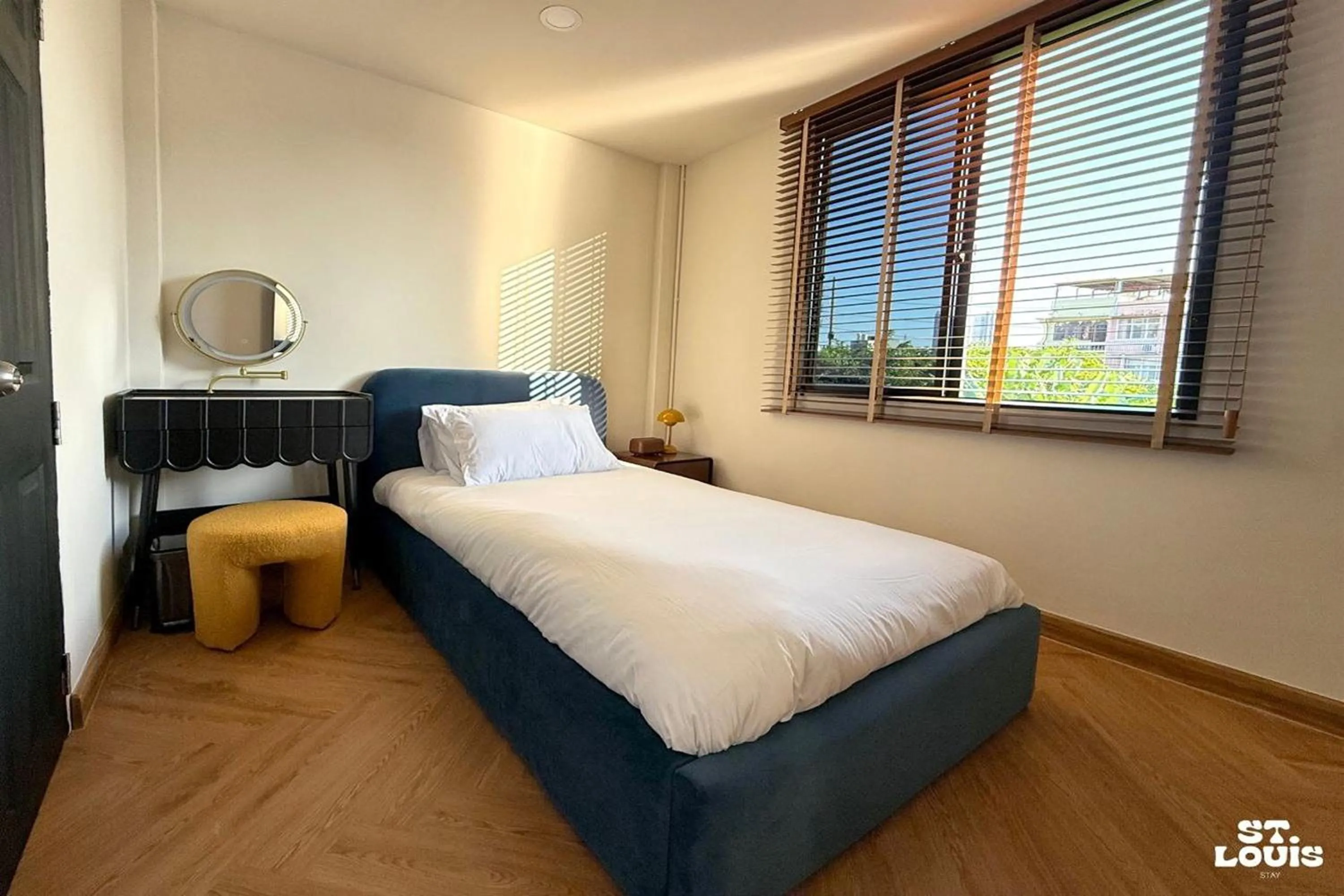 Bed in Saint Louis Stay