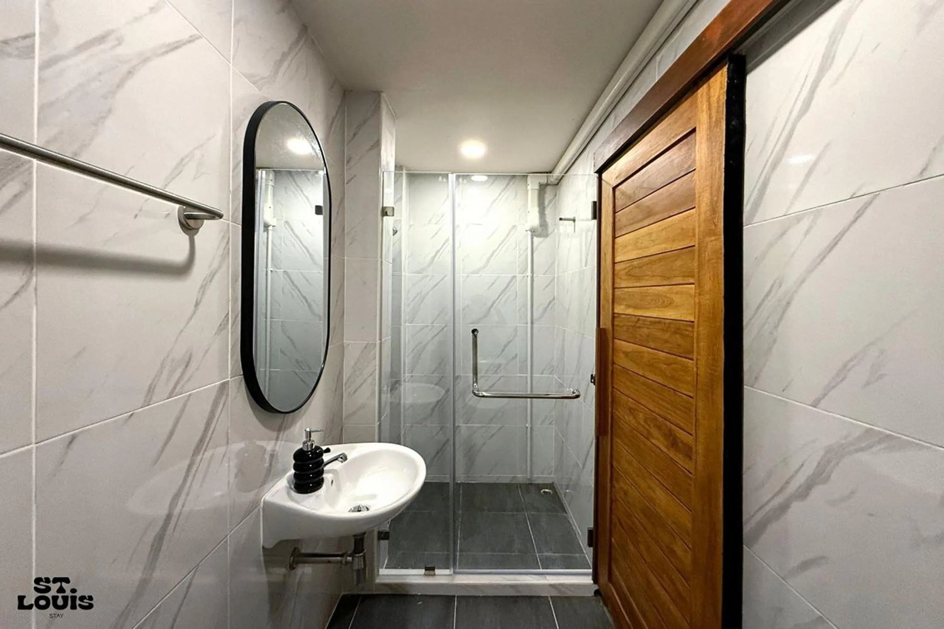 Bathroom in Saint Louis Stay