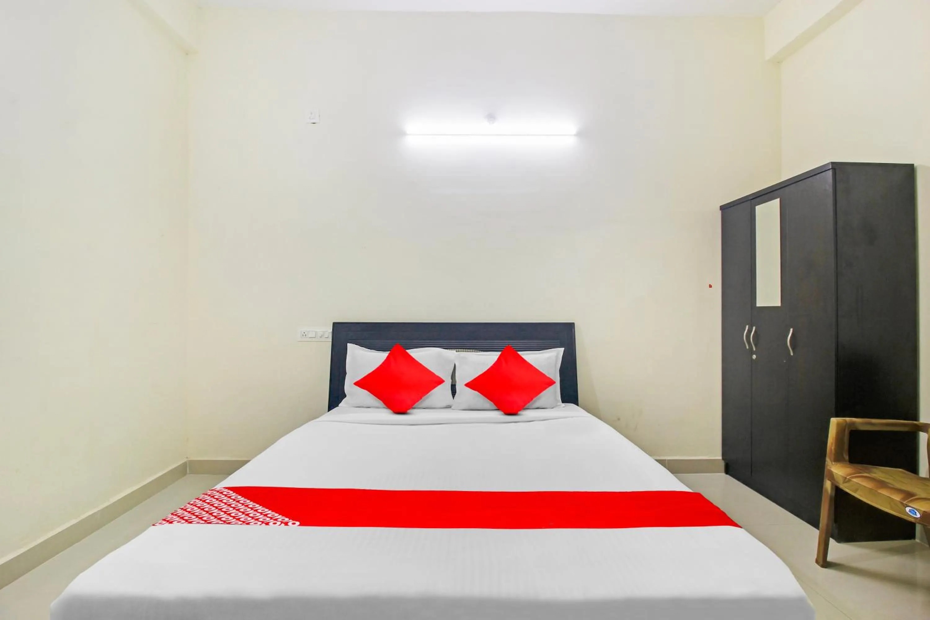 Bedroom, Bed in HOTEL O HYVIN SUITES