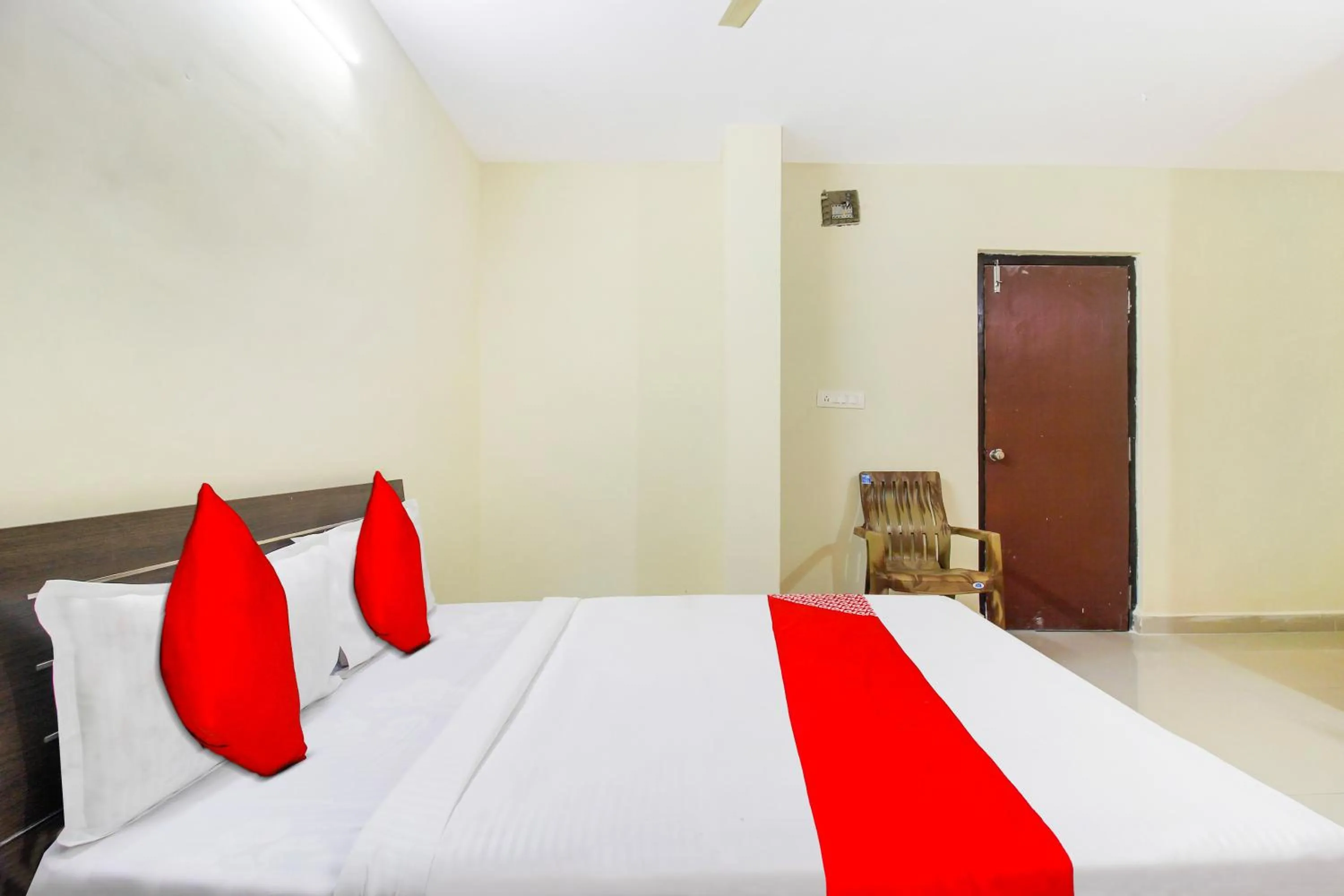 Bedroom, Bed in HOTEL O HYVIN SUITES