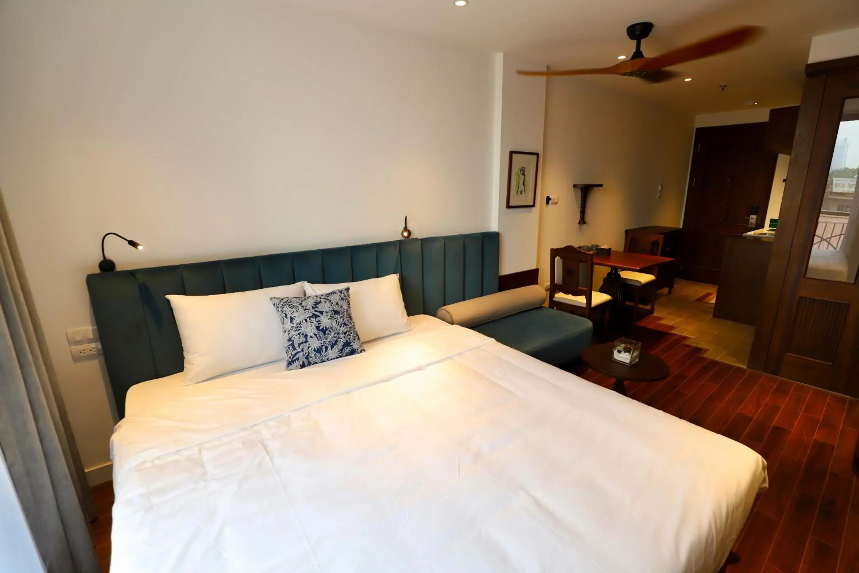 One-Bedroom Premium Apartment in Maison Nha 16 Nguyen Khuyen One-Bedroom Premium Apartment in Maison Nha 16 Nguyen Khuyen