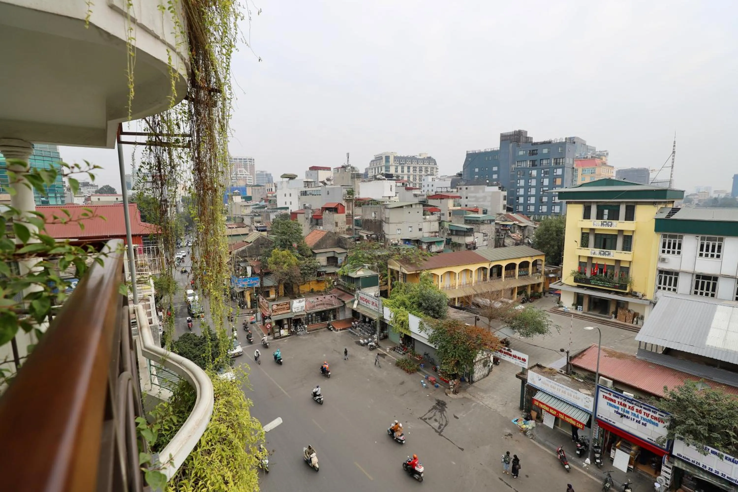 Day in Maison Nha 16 Nguyen Khuyen