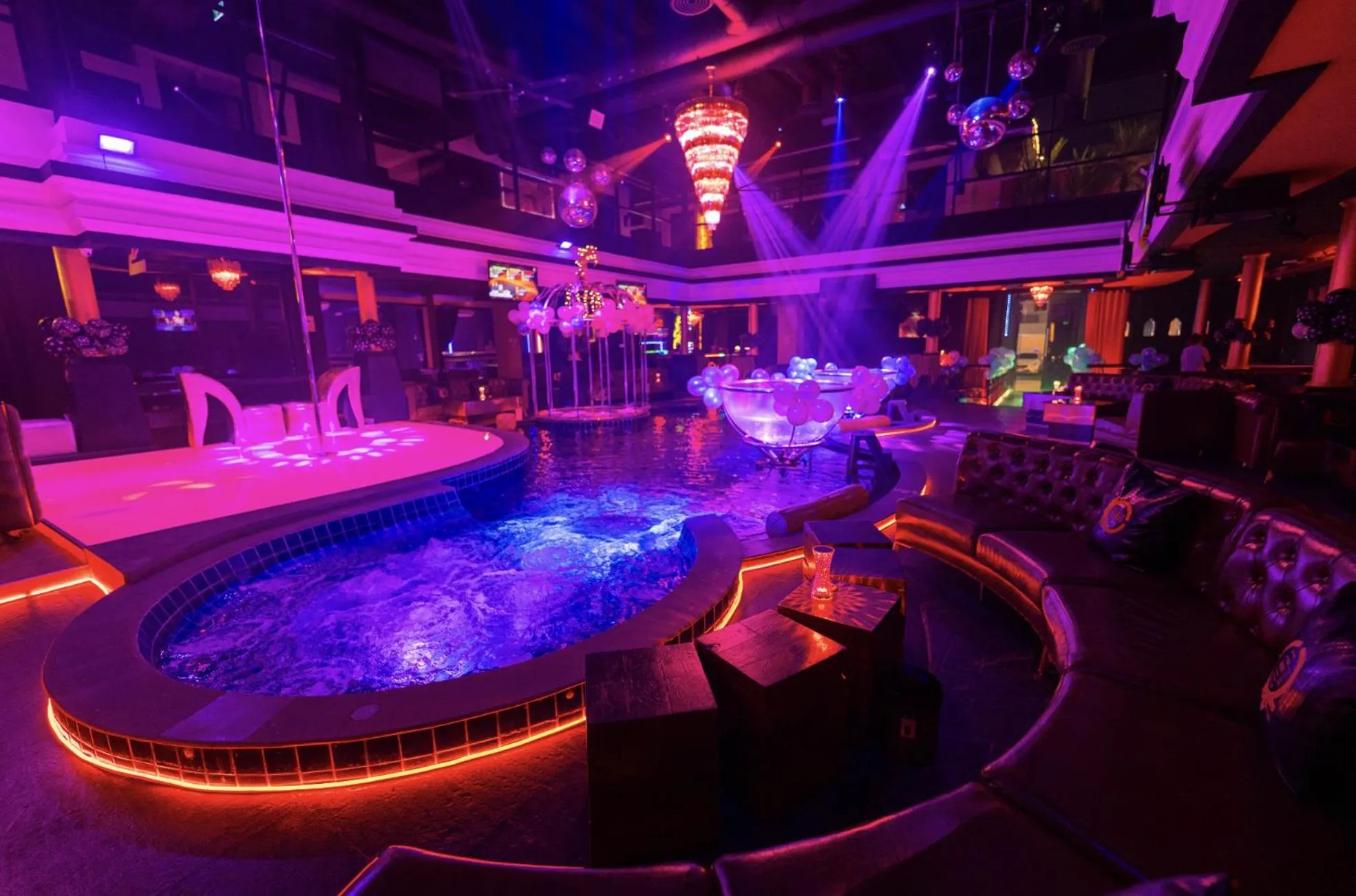 Nightclub / DJ in Climax Berlin