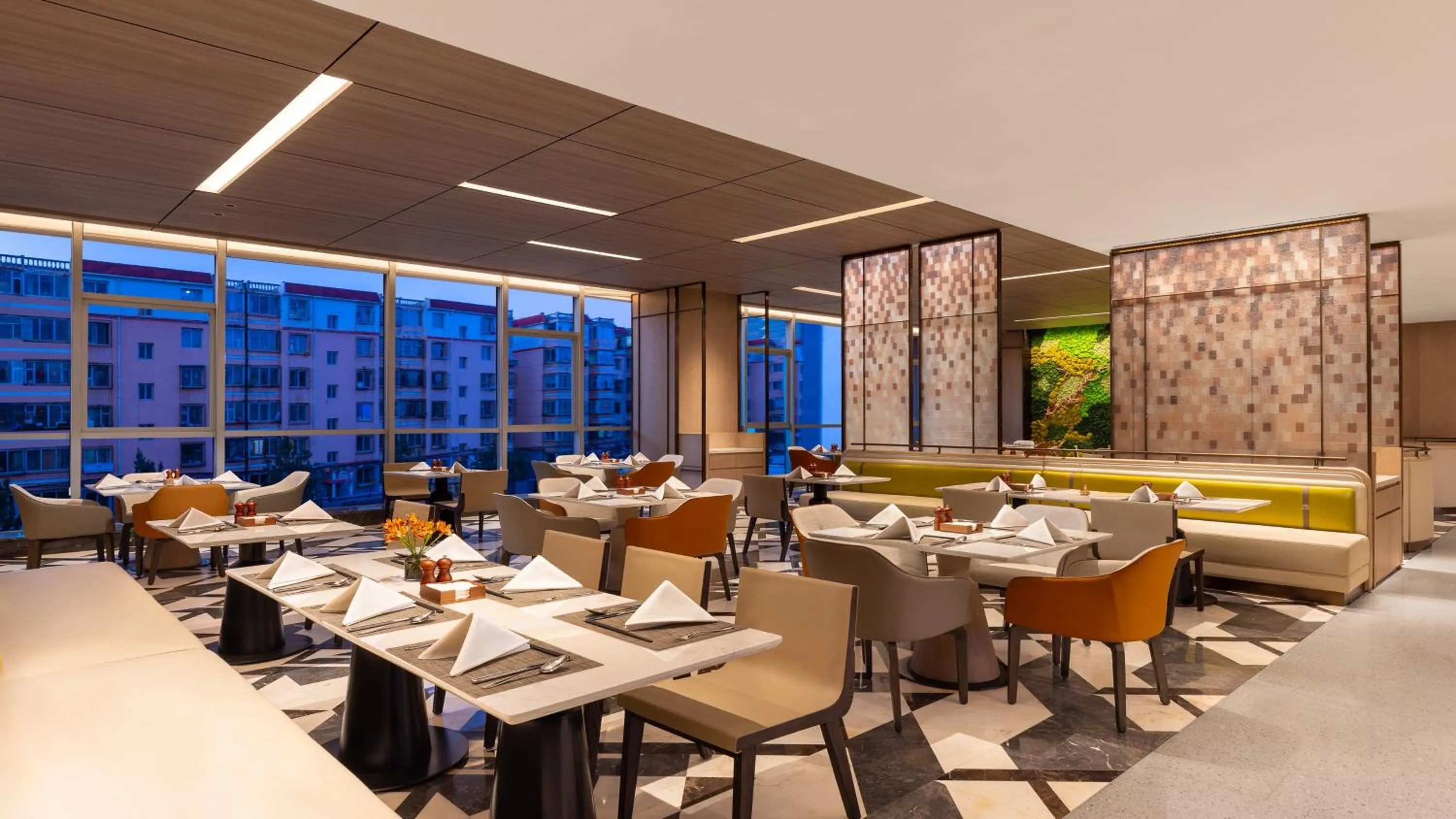 Breakfast in Holiday Inn Datong, an IHG Hotel