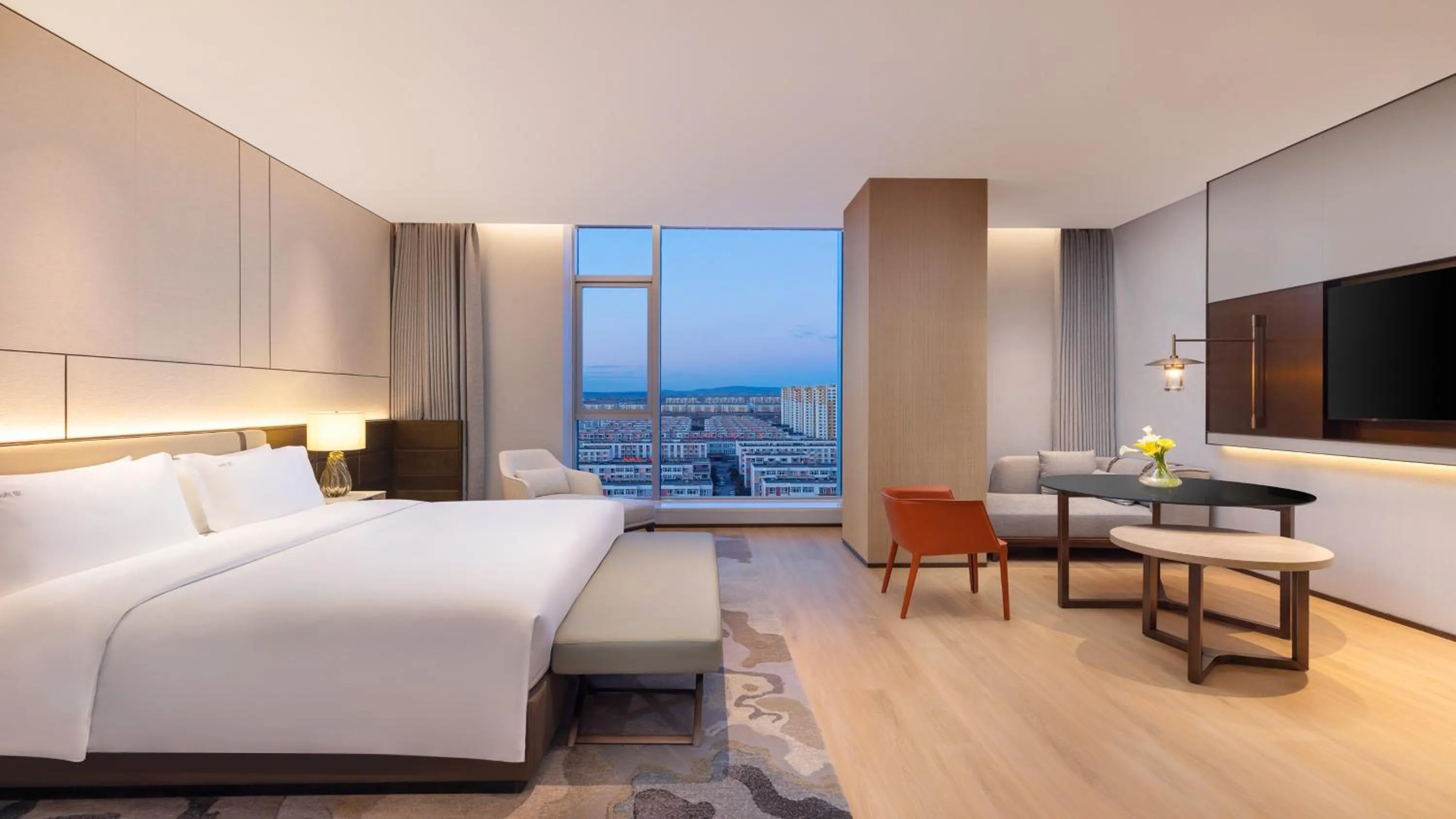 Photo of the whole room, Bed in Holiday Inn Datong, an IHG Hotel