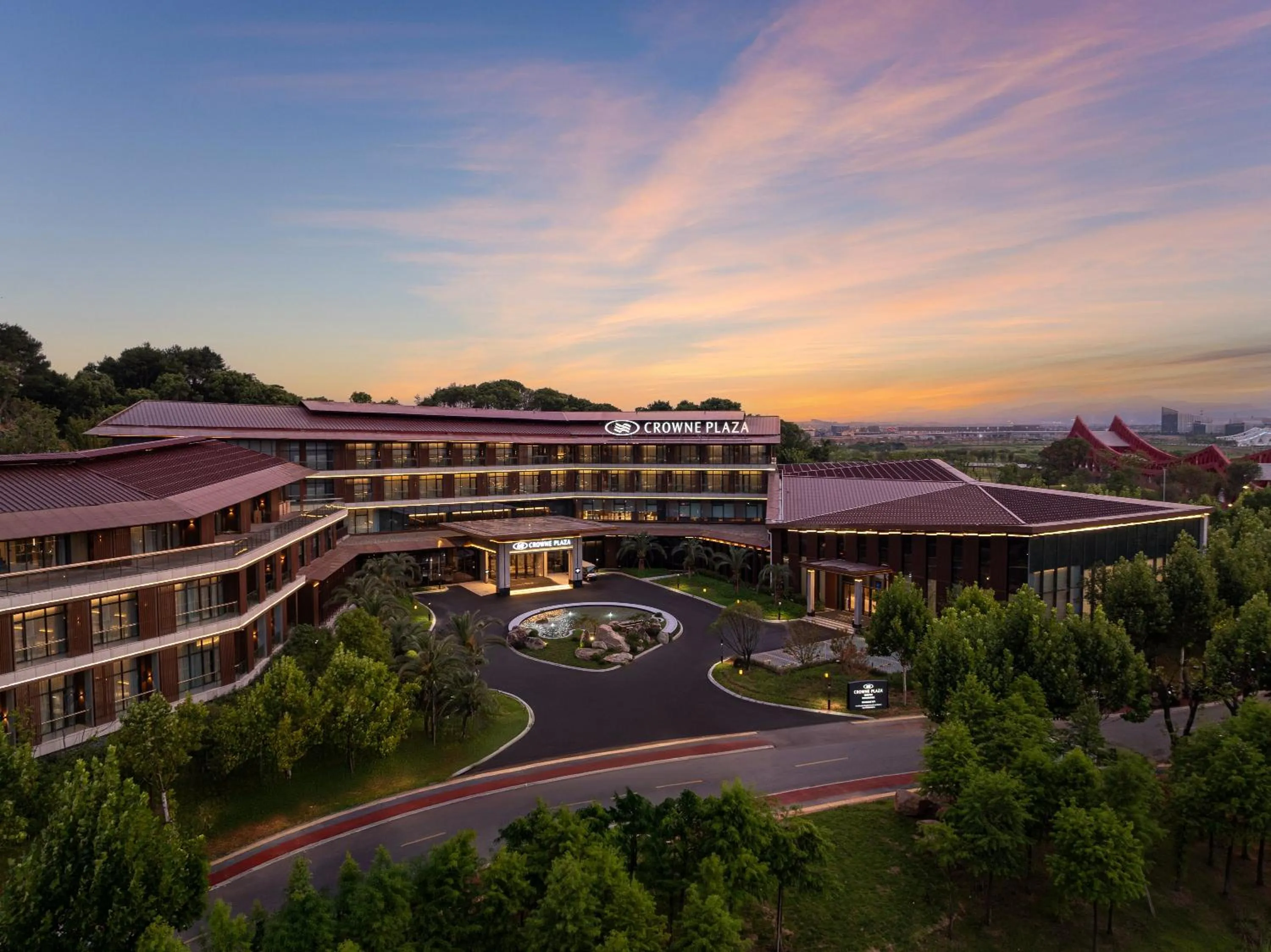 Property building in Crowne Plaza Quzhou, an IHG Hotel