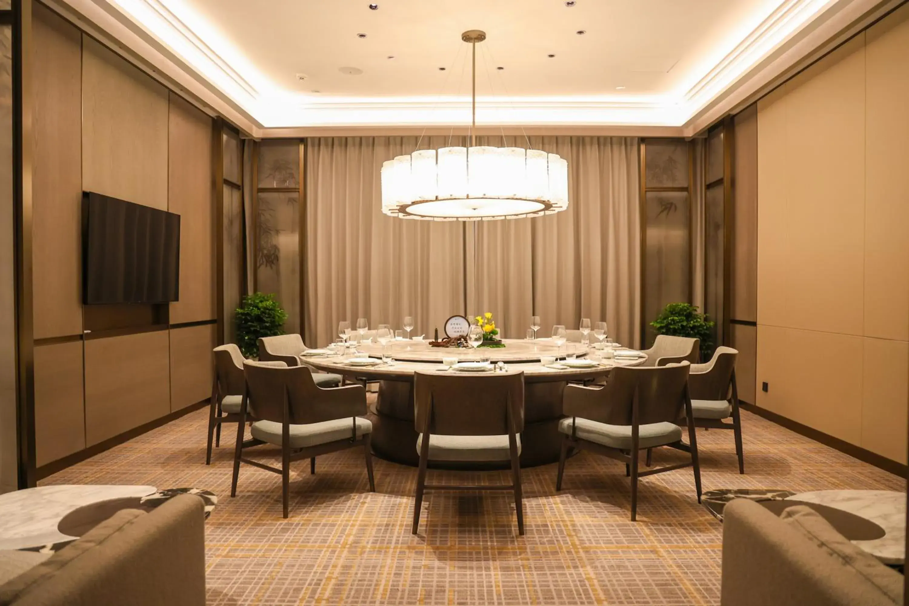 Restaurant/places to eat in Crowne Plaza Quzhou, an IHG Hotel Restaurant/places to eat in Crowne Plaza Quzhou, an IHG Hotel