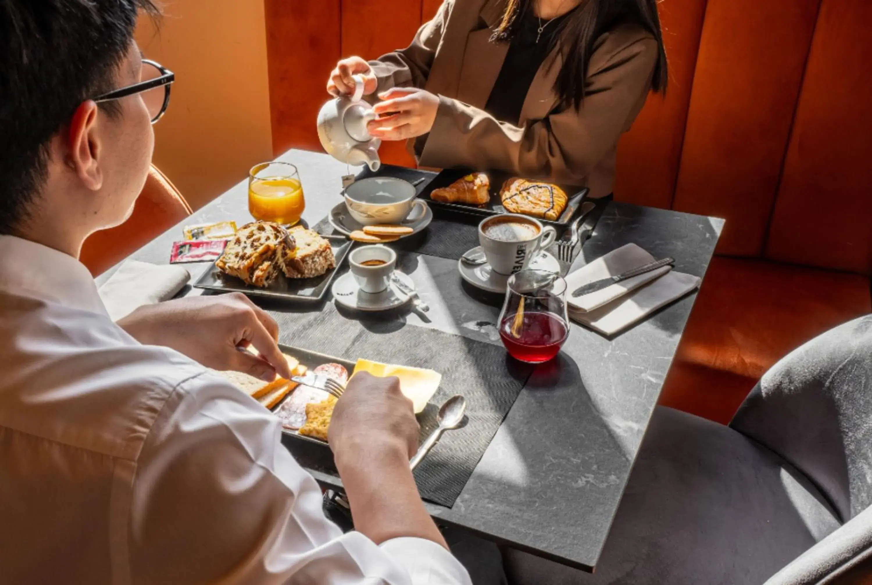 Restaurant/places to eat in Tiber Suite Restaurant/places to eat in Tiber Suite