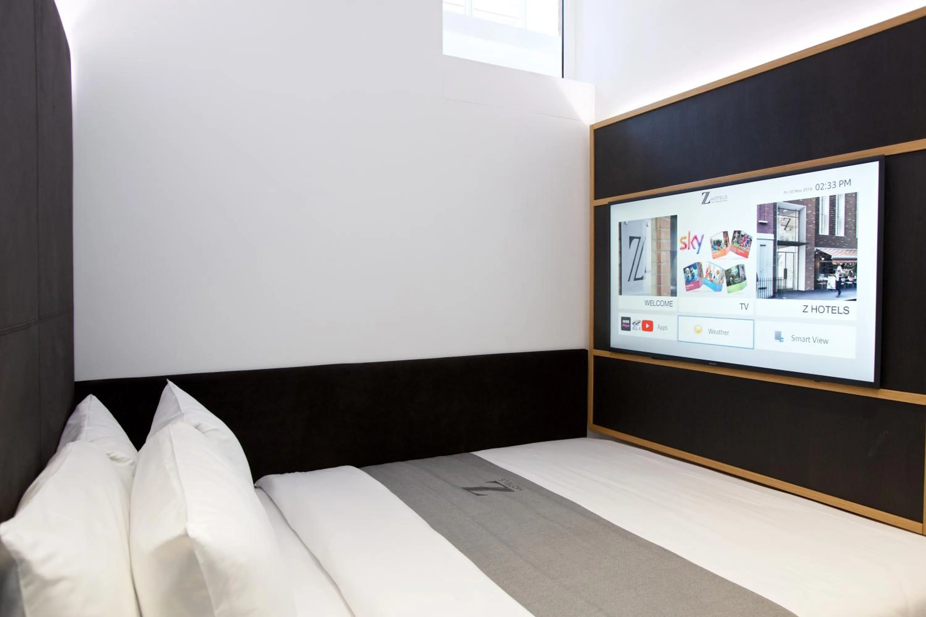 TV and multimedia, Bed in The Z Hotel Leicester Square