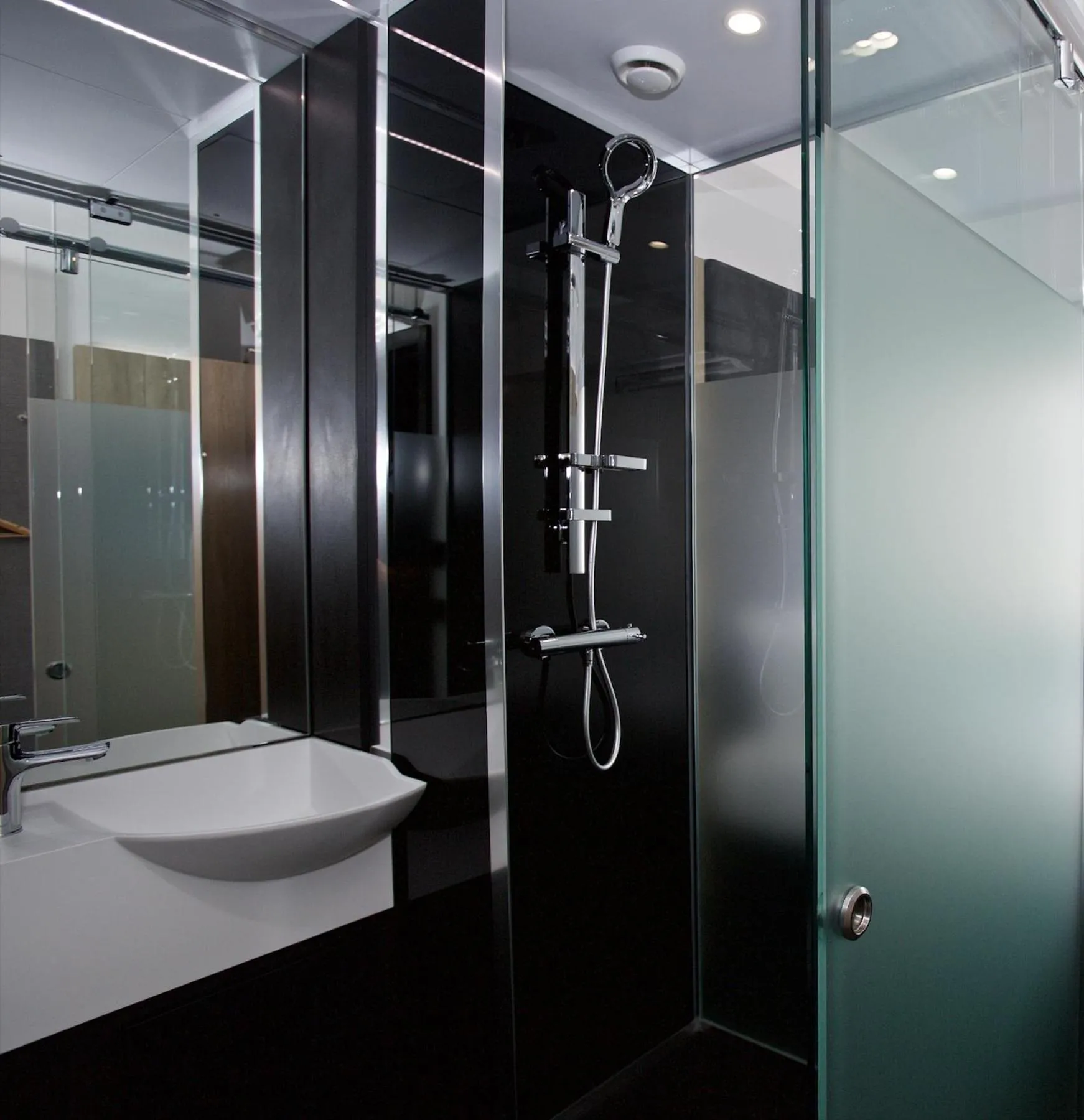 Shower in The Z Hotel Leicester Square