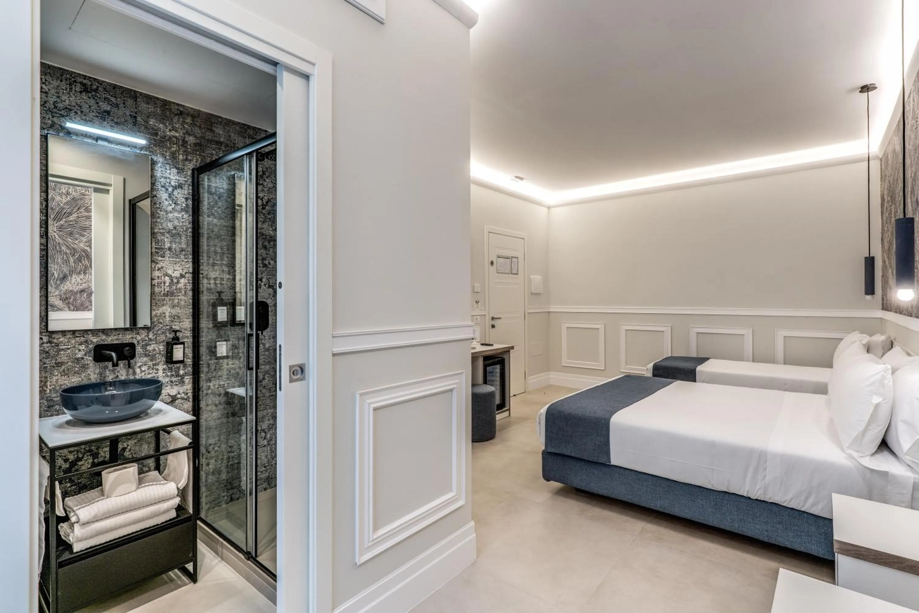 Bathroom, Bed in Relais Marco Polo